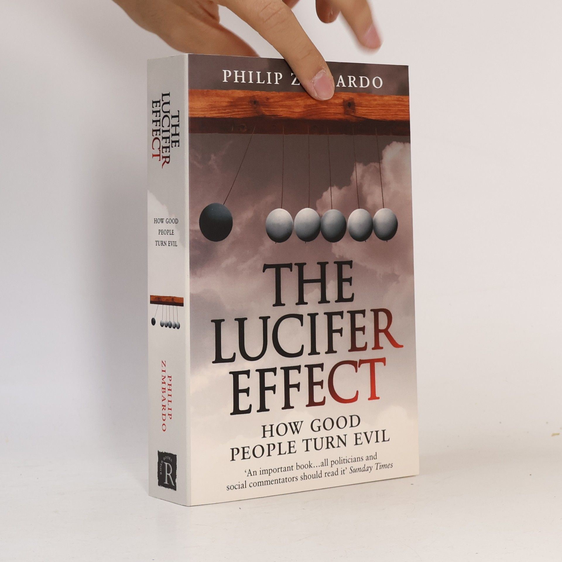 Philip Zimbardo The Lucifer effect. How good people turn evil