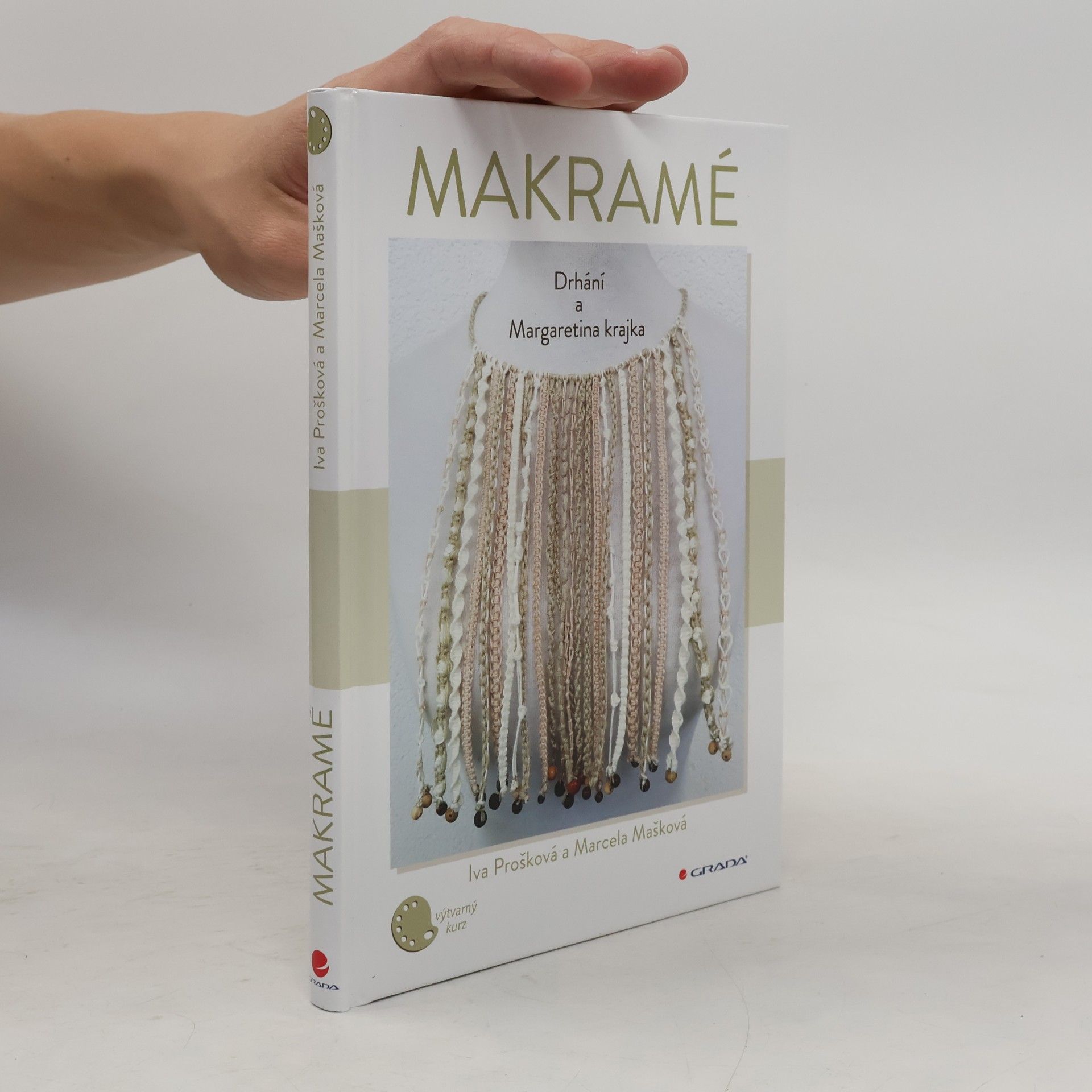 Makramé : drhání a Margaretina krajka