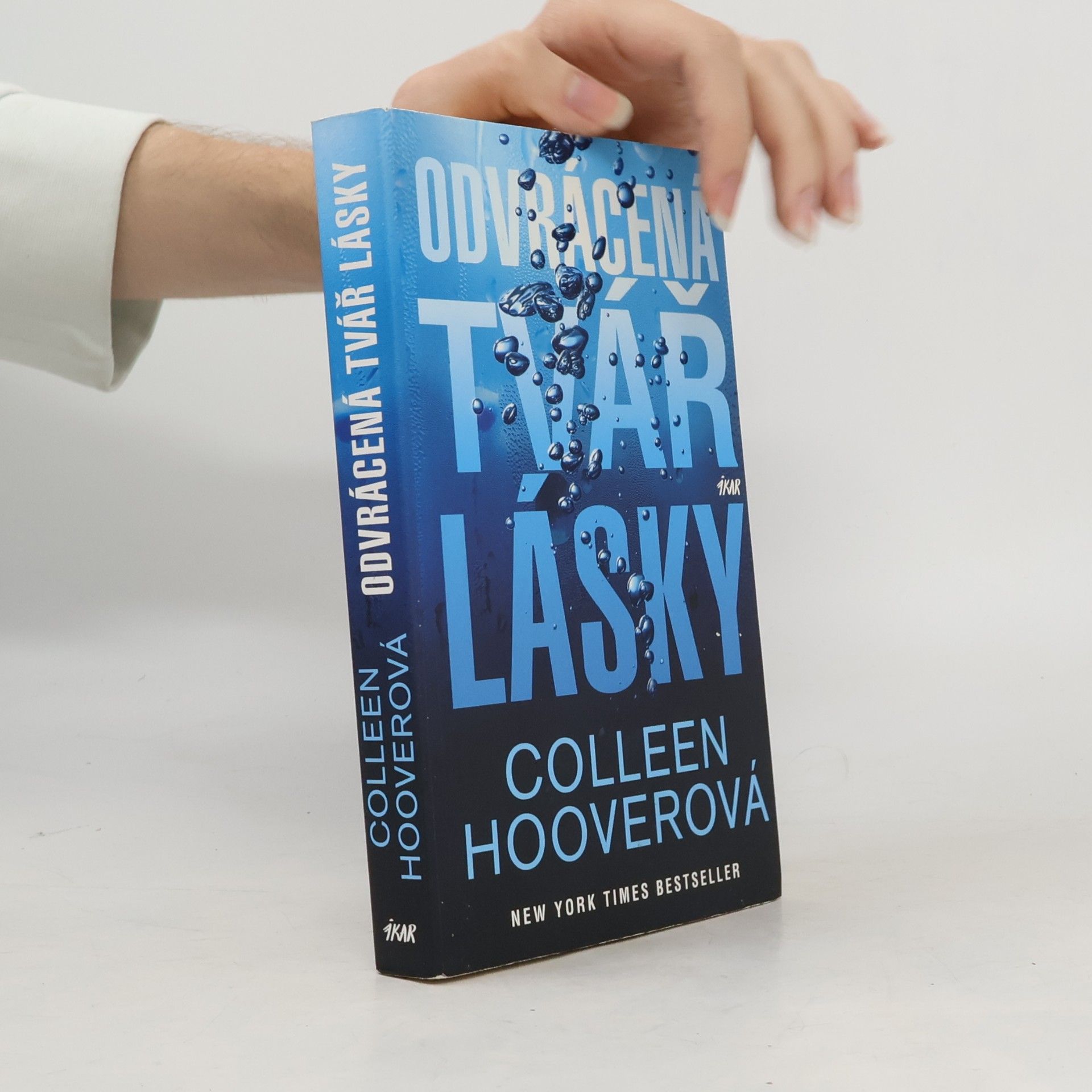 Colleen Hoover Odvrácená tvář lásky