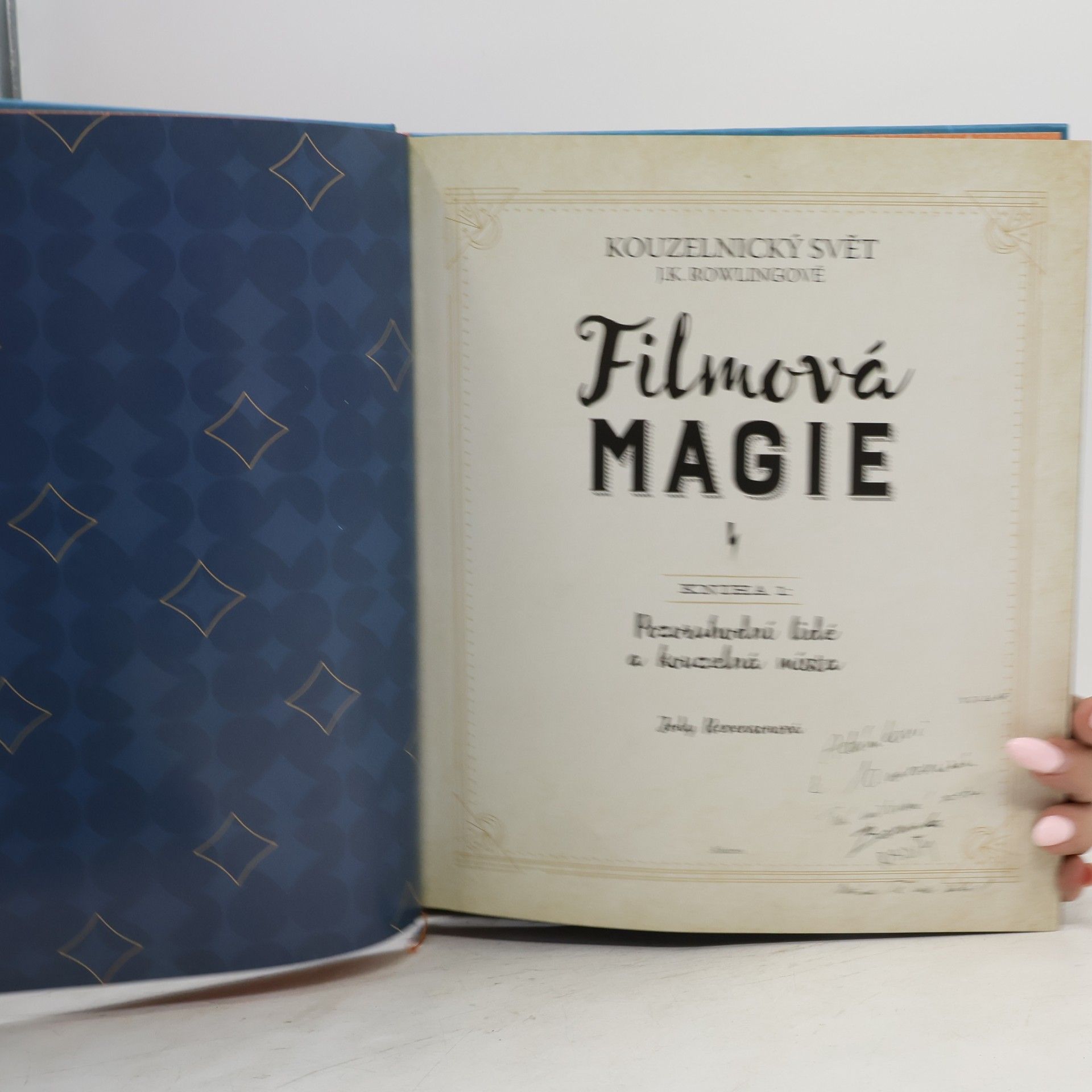 Kateřina Stupková Kouzelnický svět J. K. Rowlingové. Filmová magie 1