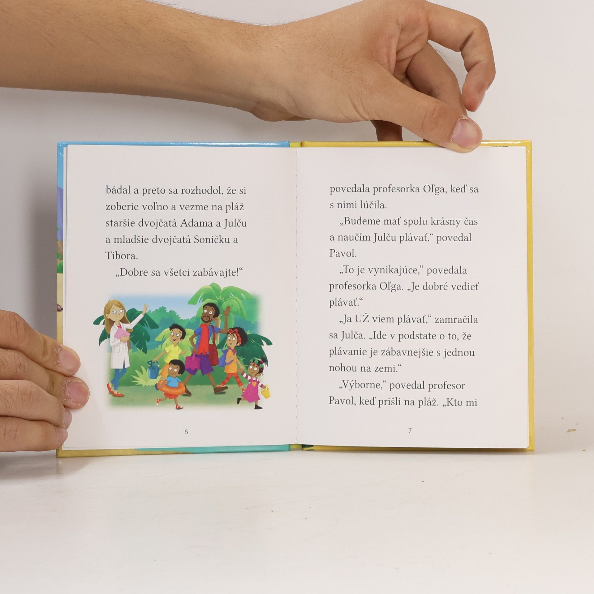 Cressida Cowell Dobrodružství Stromovic dvojčat. Dvojčata si hrají s plesiosaurem