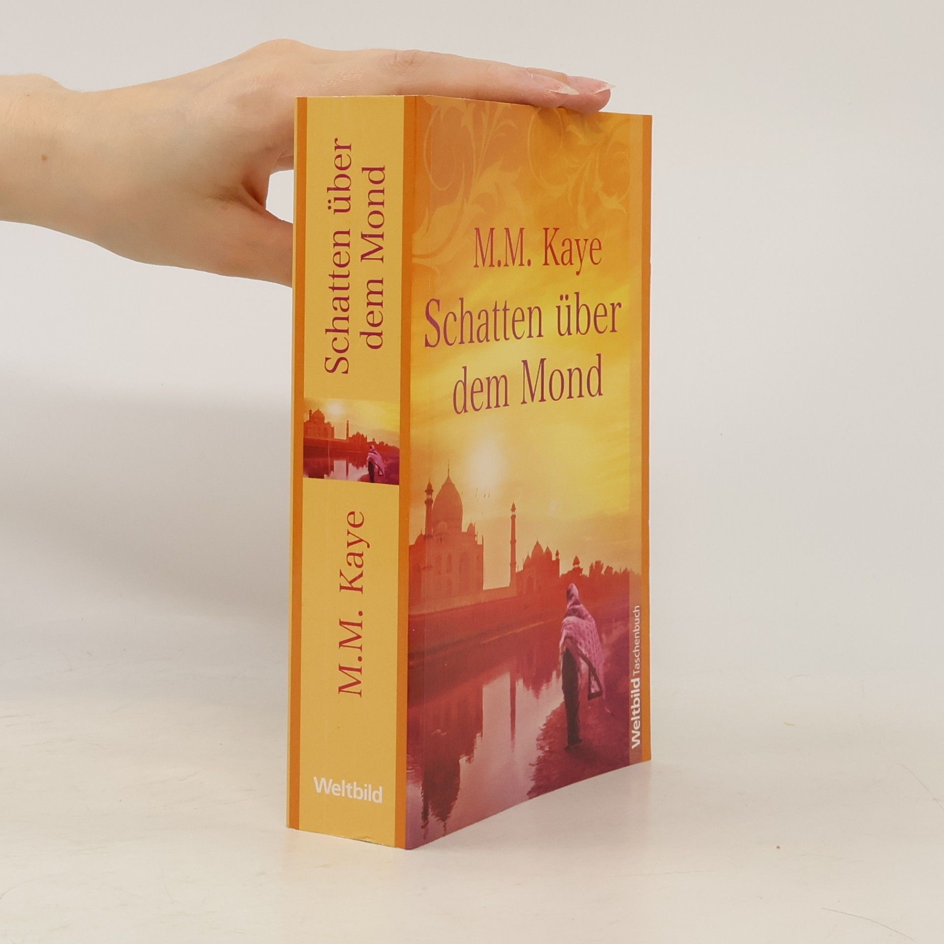 Mary Margaret Kaye Schatten über dem Mond