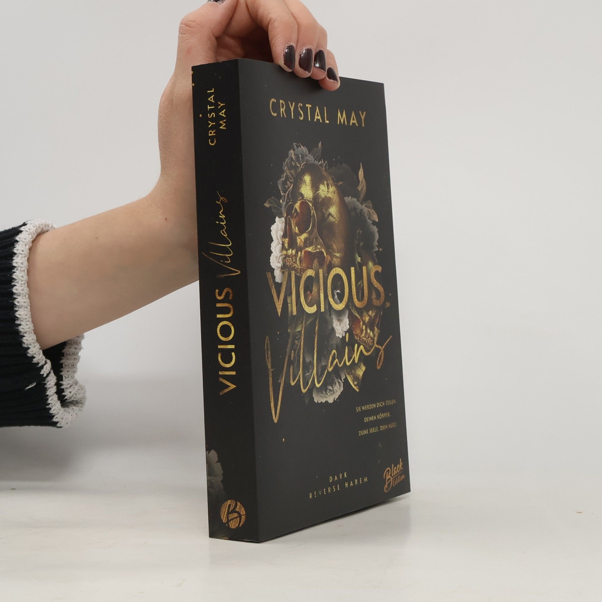 Crystal May Vicious Villains - Black Edition
