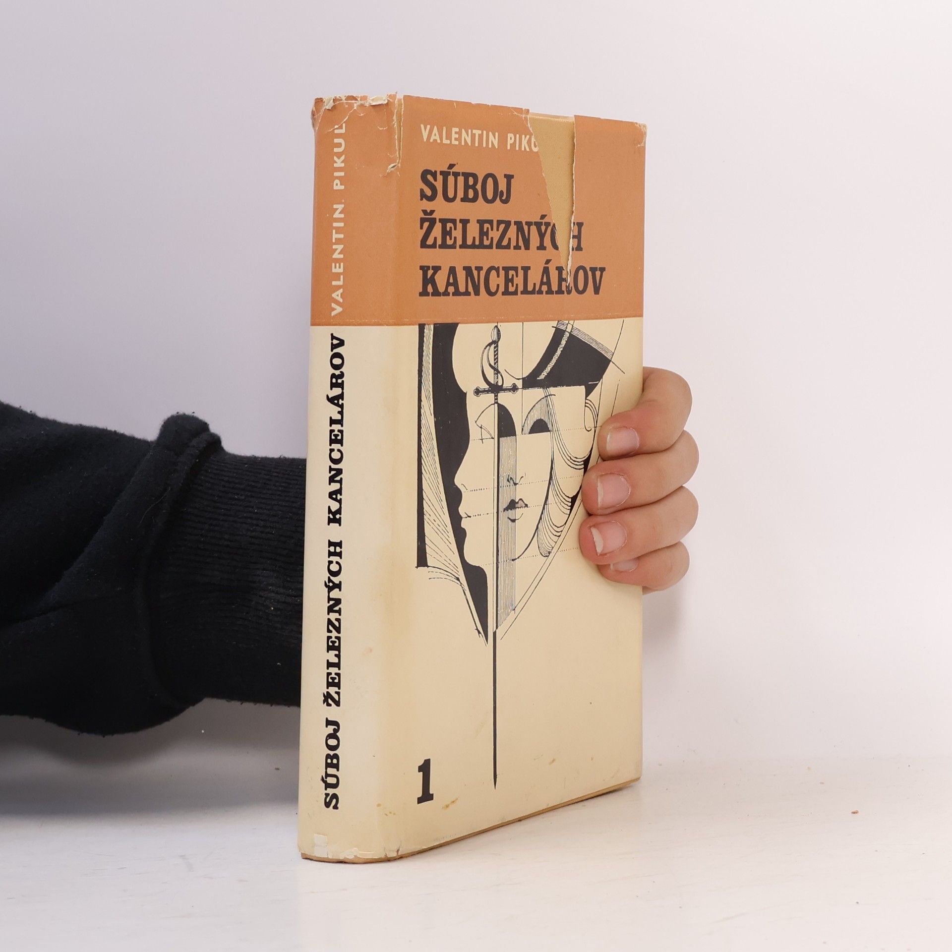Súboj železných kancelárov 1