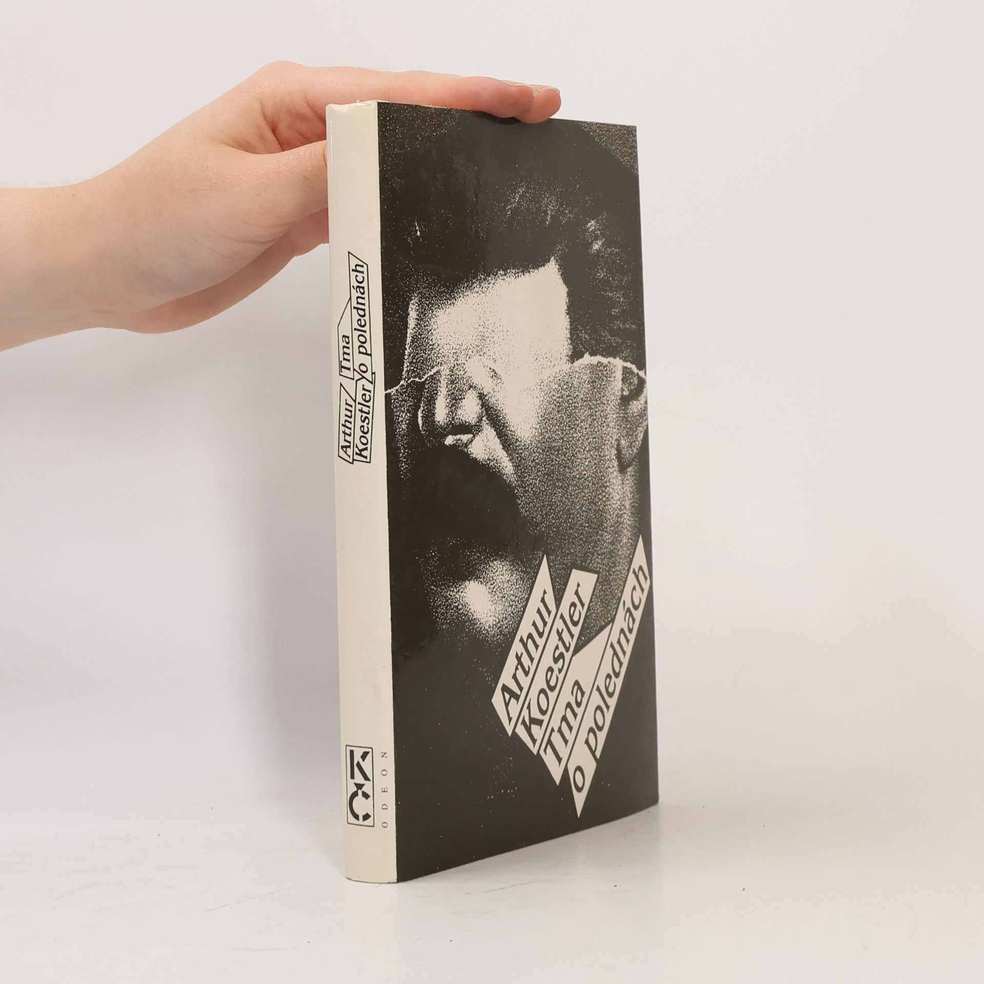 Arthur Koestler Tma o polednách