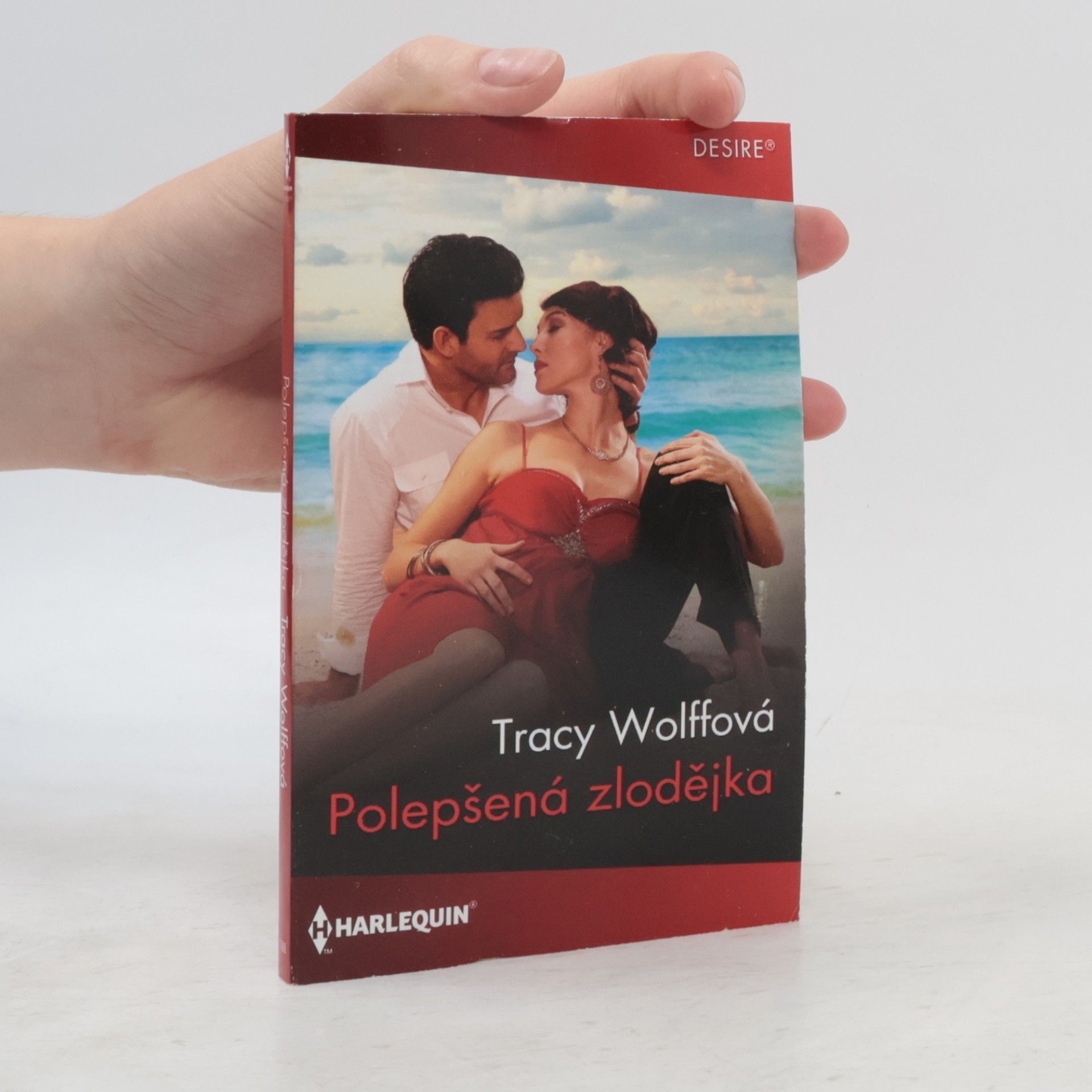 Tracy Wolff Polepšená zlodějka