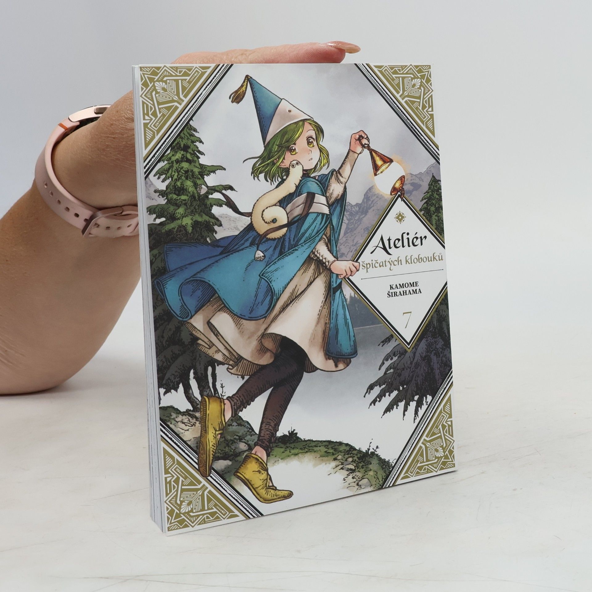 Kamome Shirahama Ateliér špičatých klobouků. 7