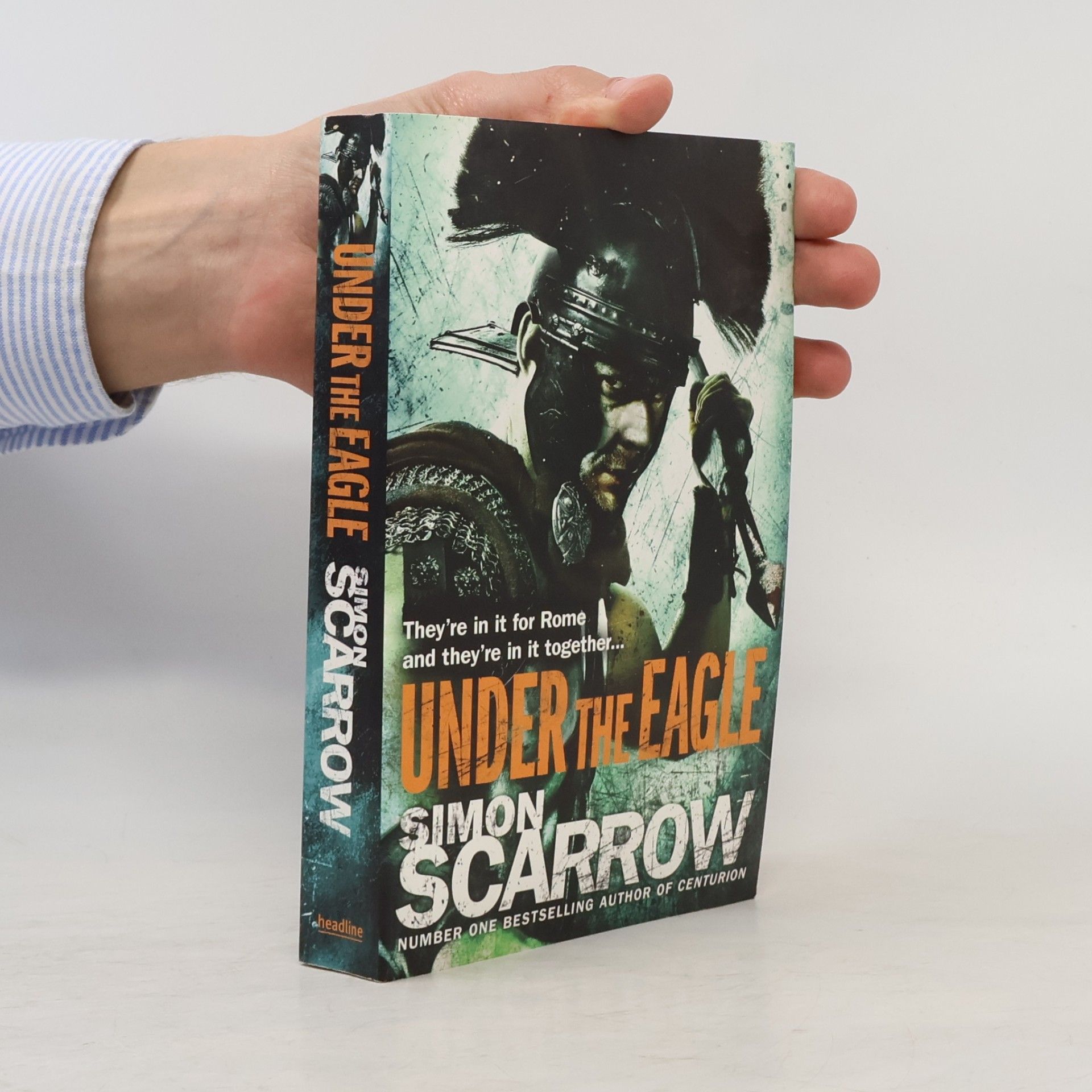 Simon Scarrow Under the Eagle