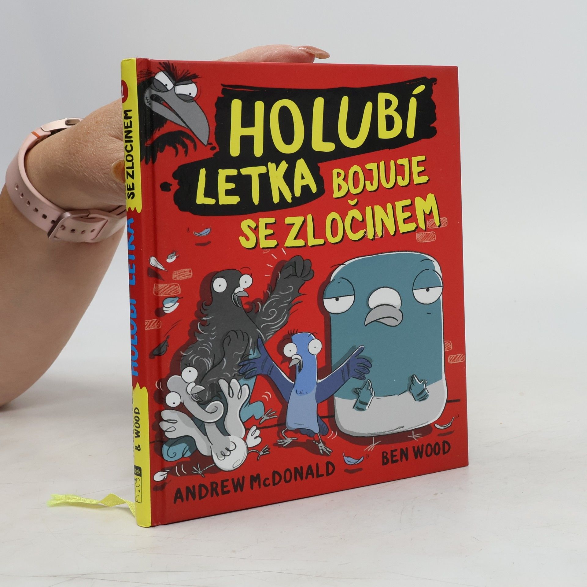Andrew McDonald Holubí letka bojuje se zločinem