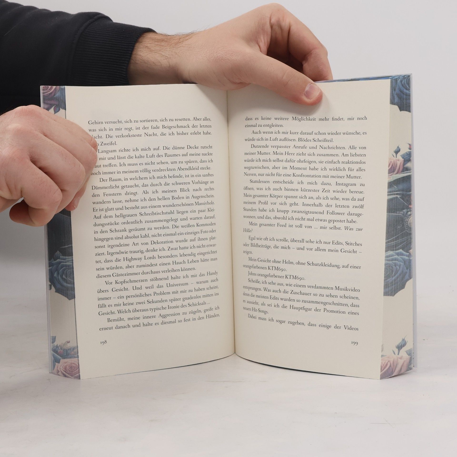 Lara Späth Highway Lords: So lange, bis du fällst | Aufwendig gestaltete Ausgabe mit Farbschnitt – das integrierte Page Overlay ist limitiert nur in der ersten Auflage enthalten