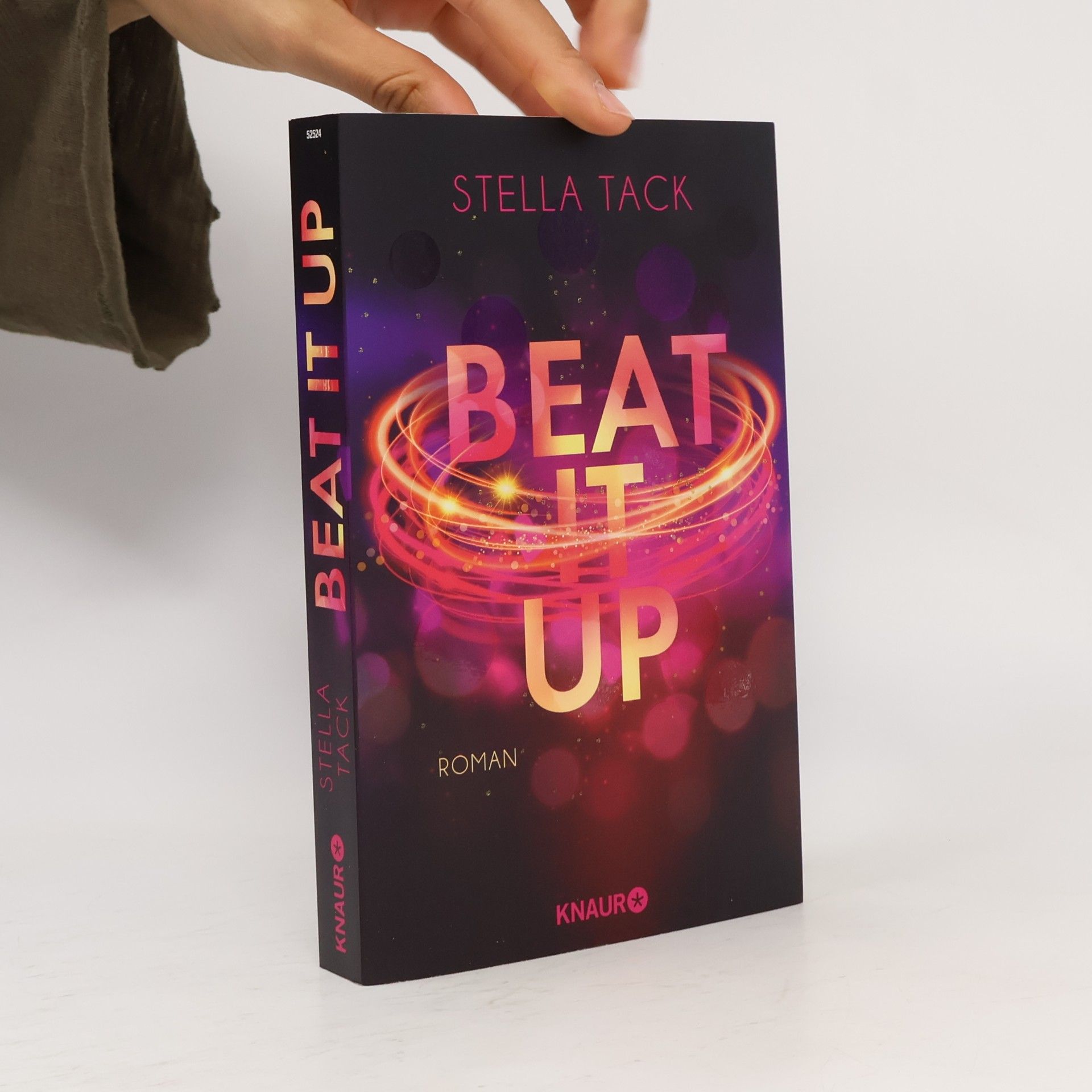 Stella Tack Beat It Up