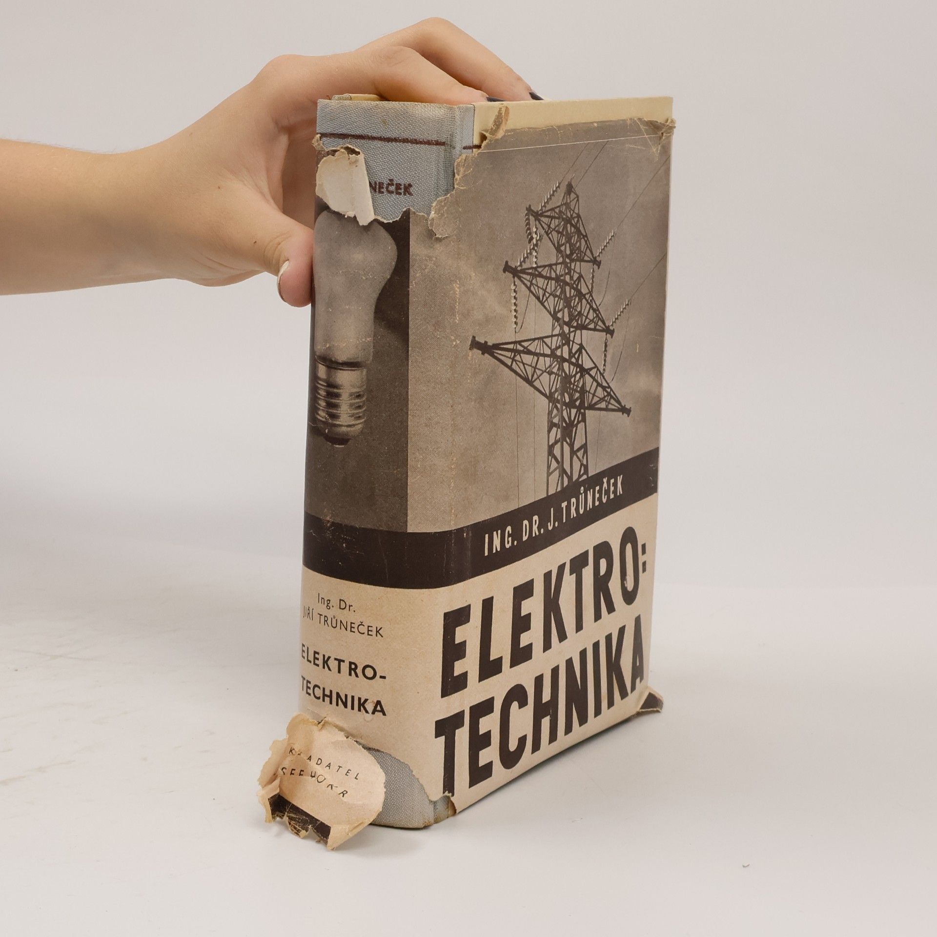 Jiří Trůneček Elektro: Technika