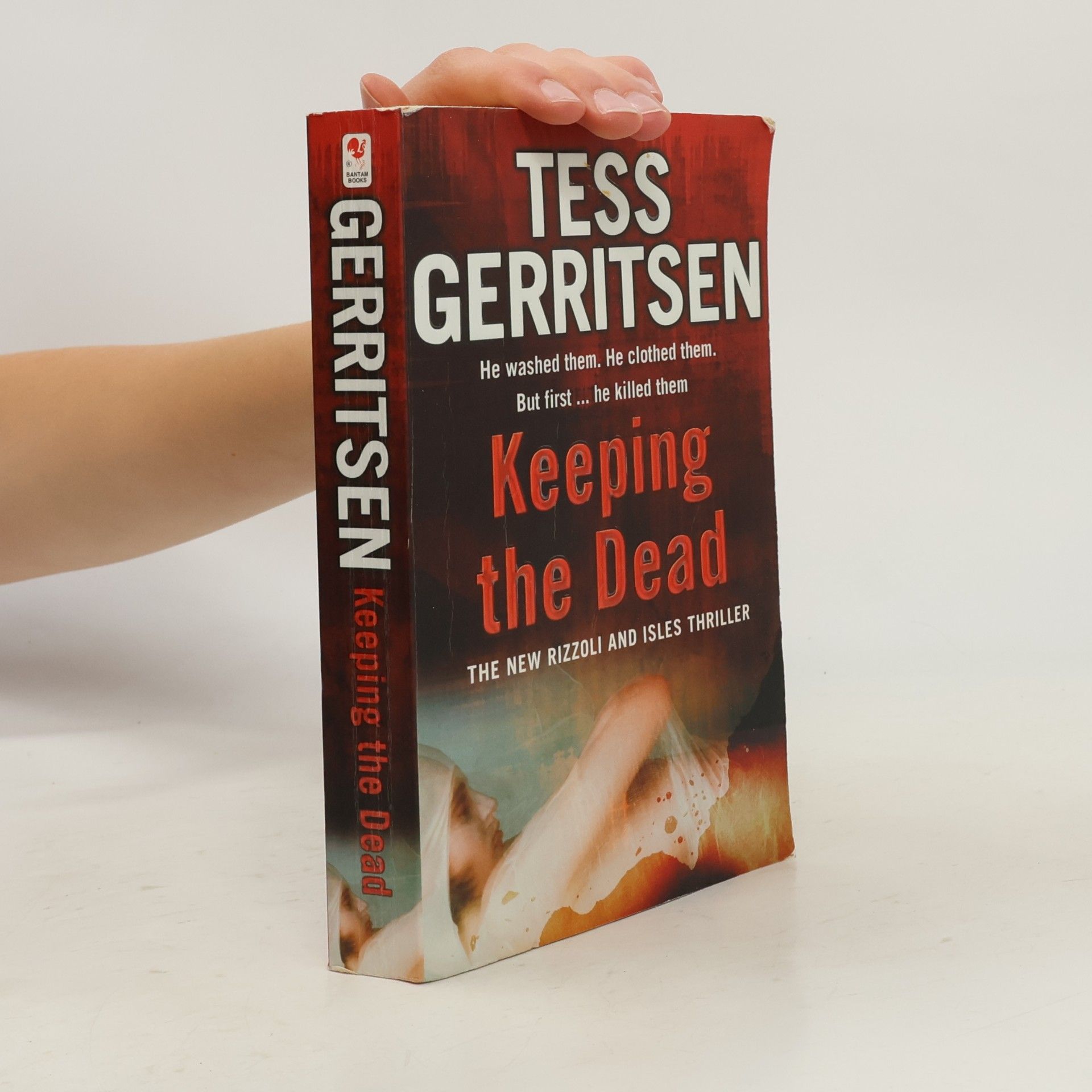 Tess Gerritsen Keeping the dead