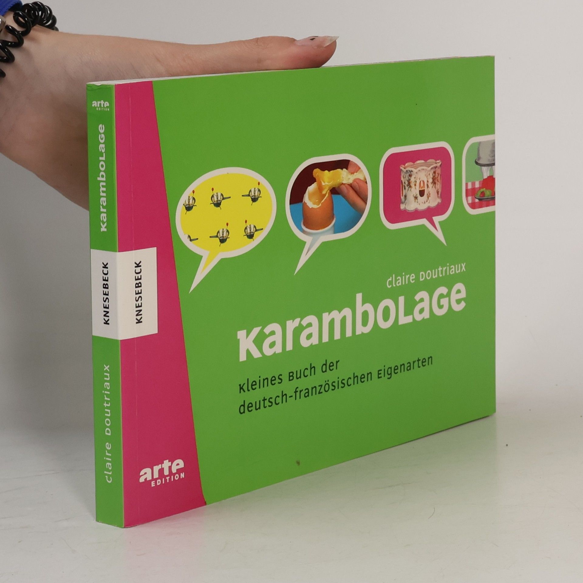 Claire Doutriaux Karambolage