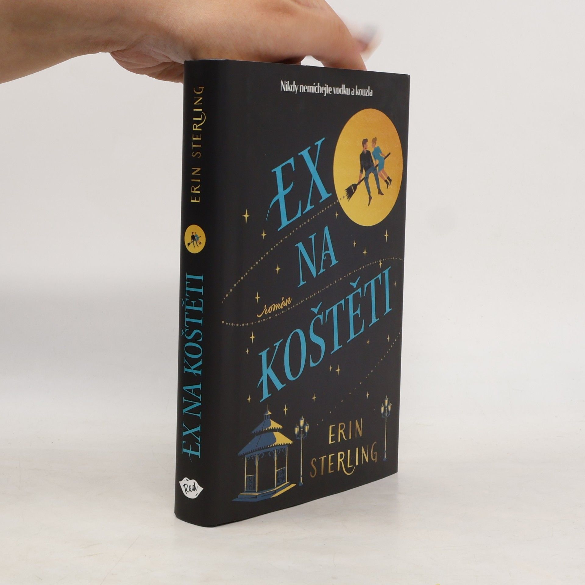 Rachel Hawkins Ex na koštěti