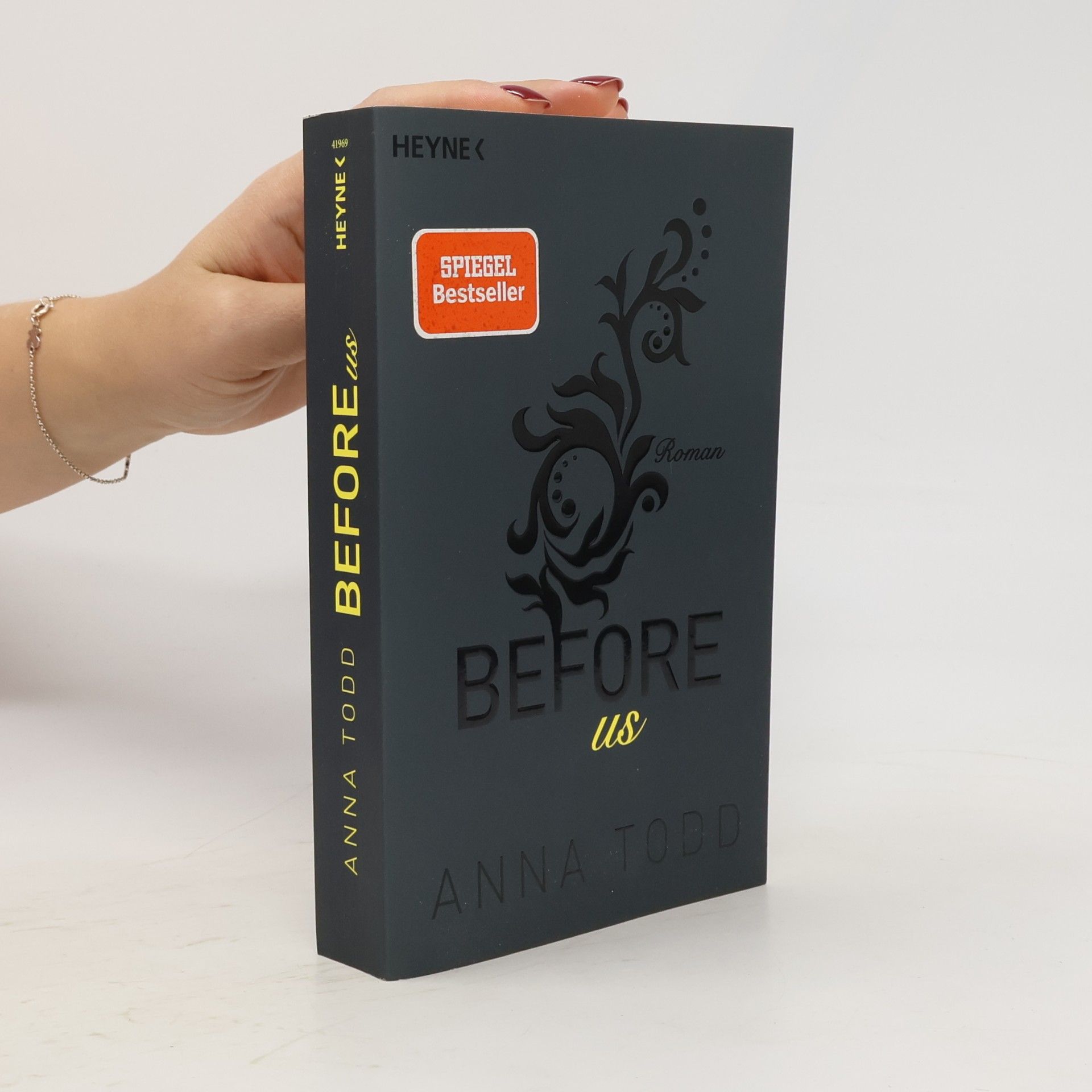 Anna Todd After 5. Before Us
