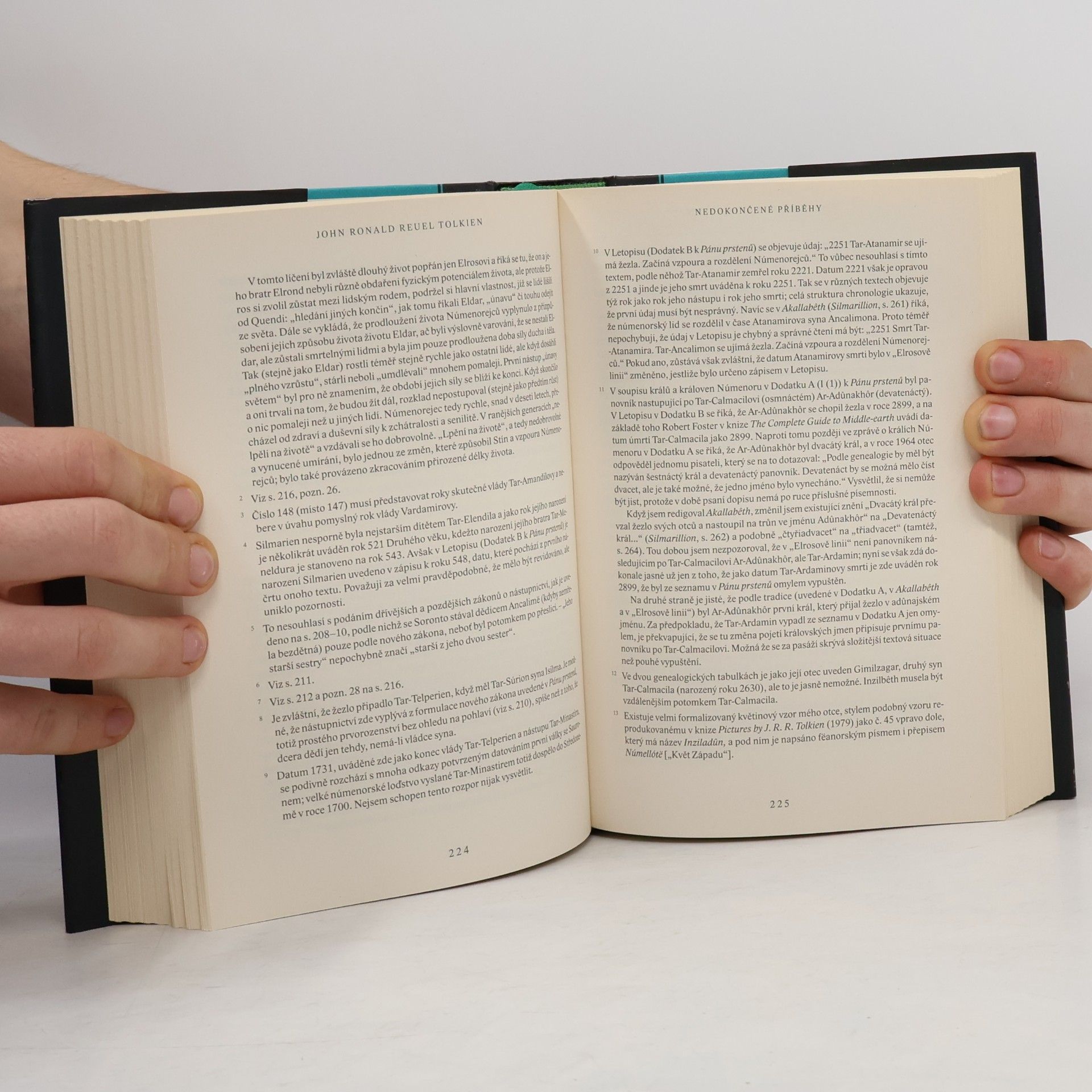 J. R. R. Tolkien Nedokončené příběhy Númenoru a Středozemě
