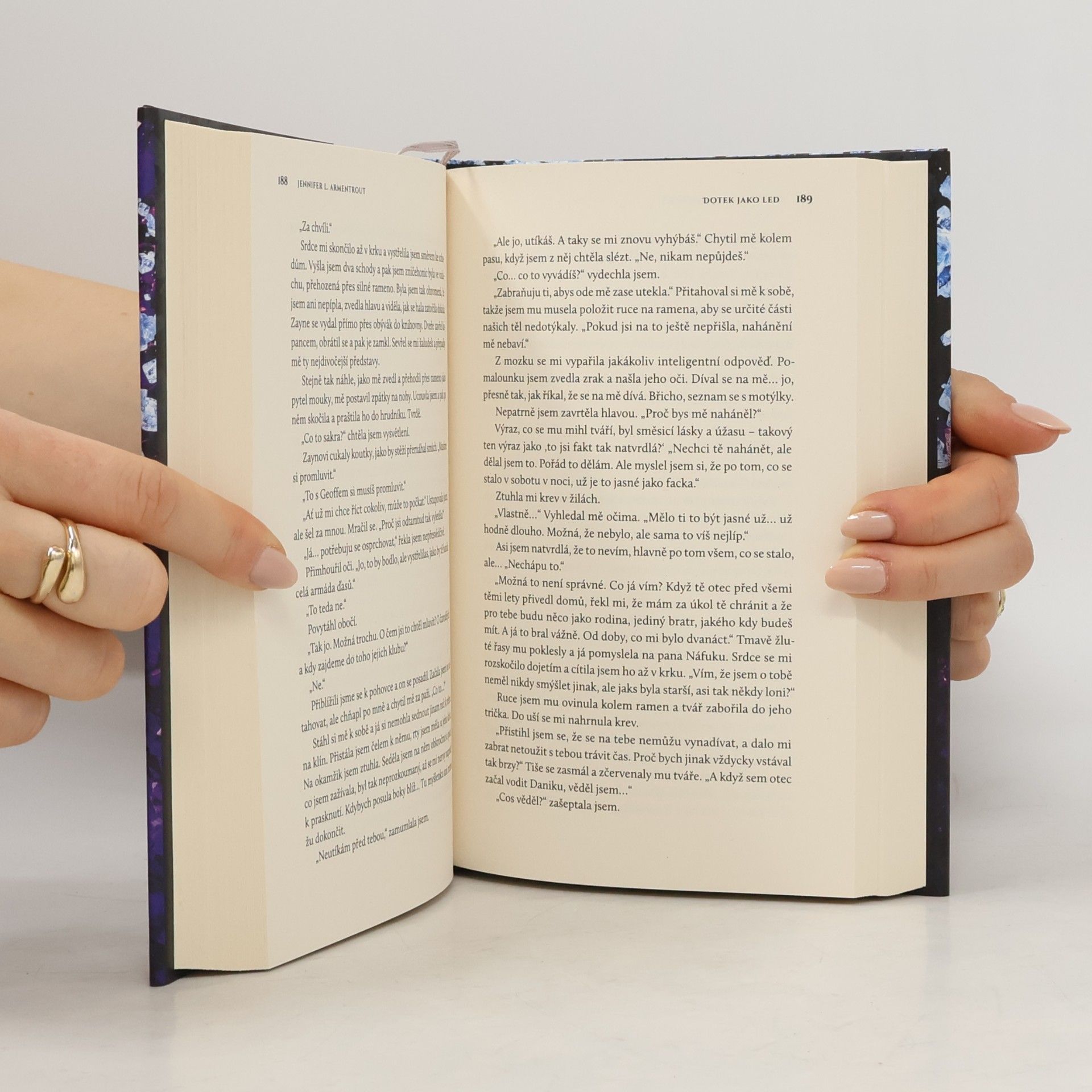 Jennifer Armentrout Dotek jako led