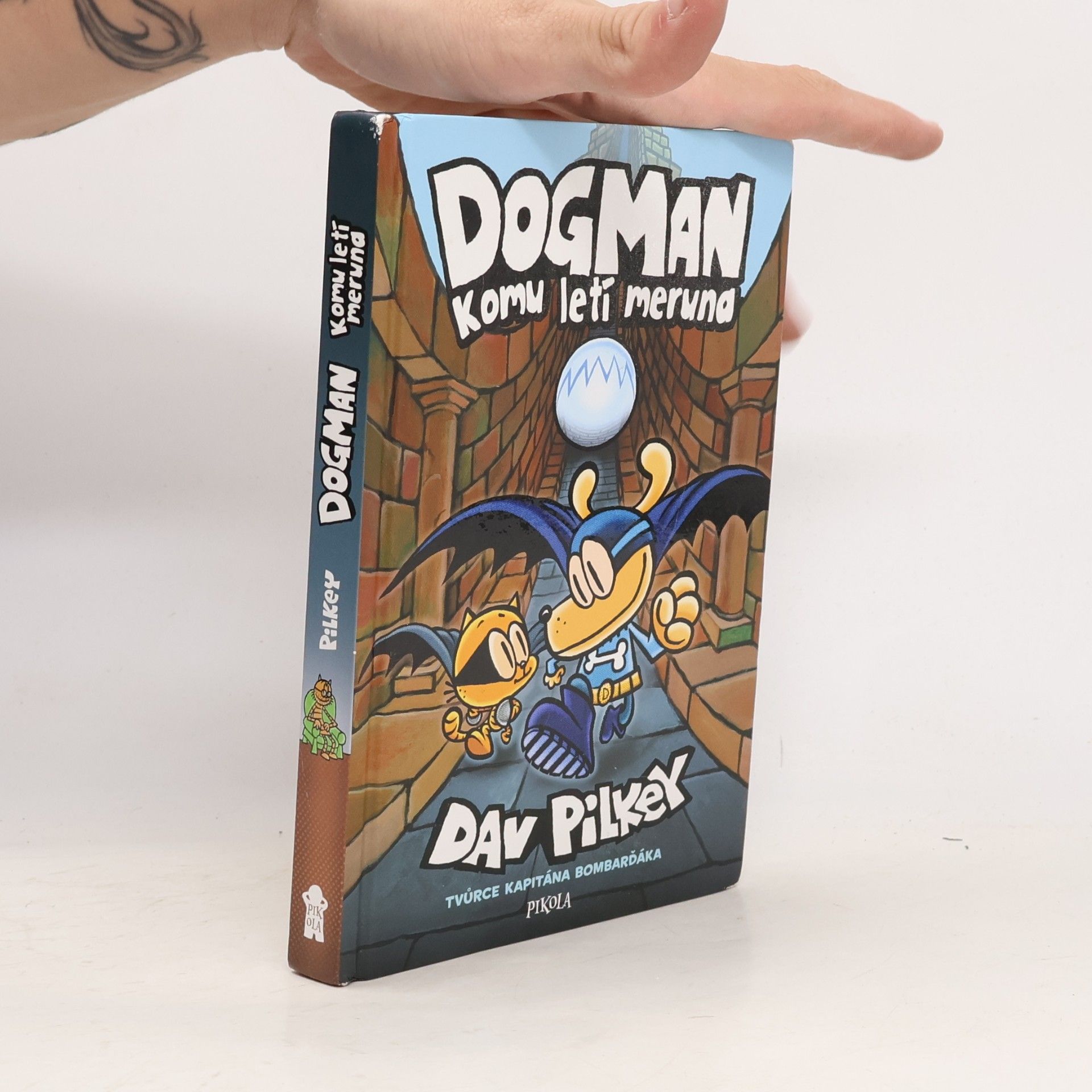 Dav Pilkey Dogman: Komu letí meruna
