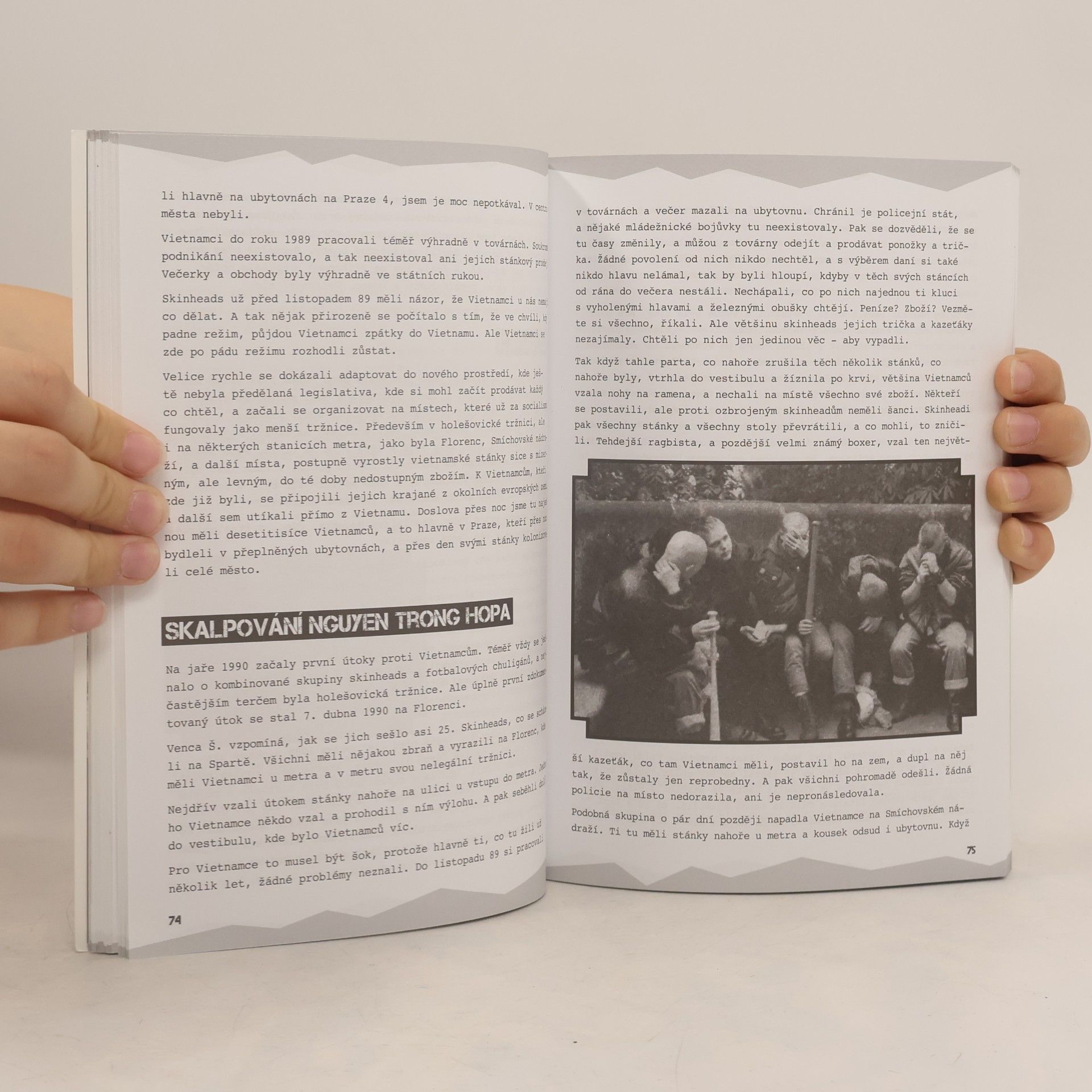 Filip Vávra Těžký boty to vyřešej hned! : skinheads v Praze na konci 80. a začátku 90. let