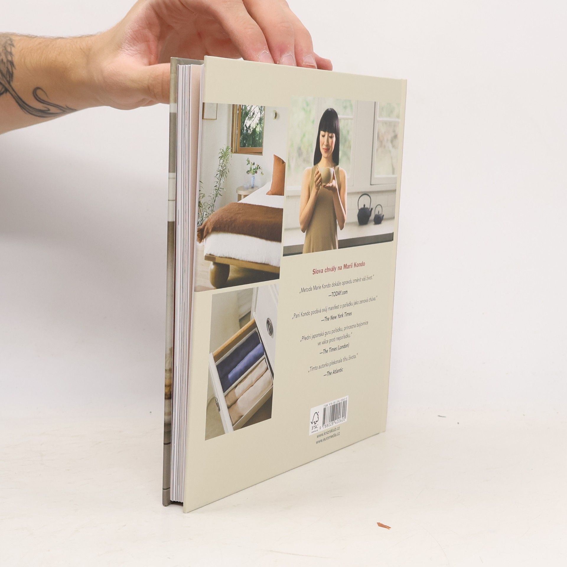 Marie Kondō Kuraši doma podle Marie Kondo : jak si uspořádat domácnost a dosáhnout ideálního života