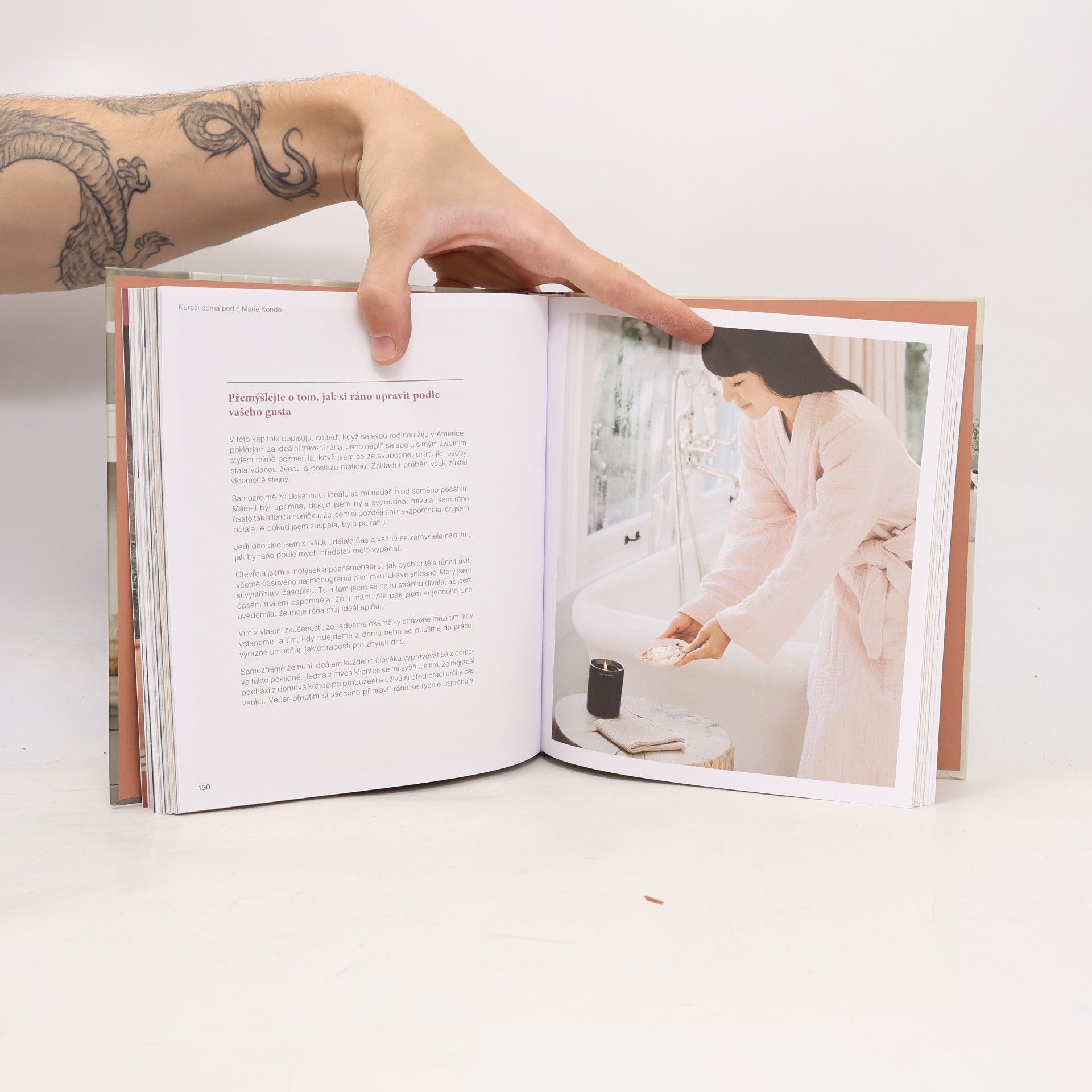 Marie Kondō Kuraši doma podle Marie Kondo : jak si uspořádat domácnost a dosáhnout ideálního života
