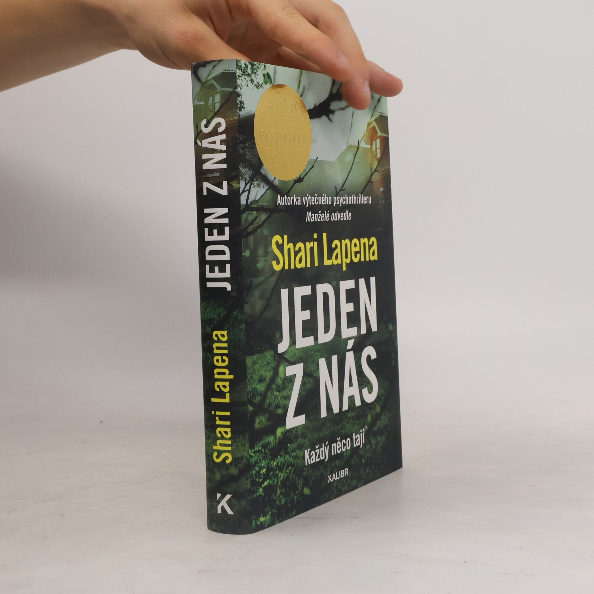 Shari Lapena Jeden z nás