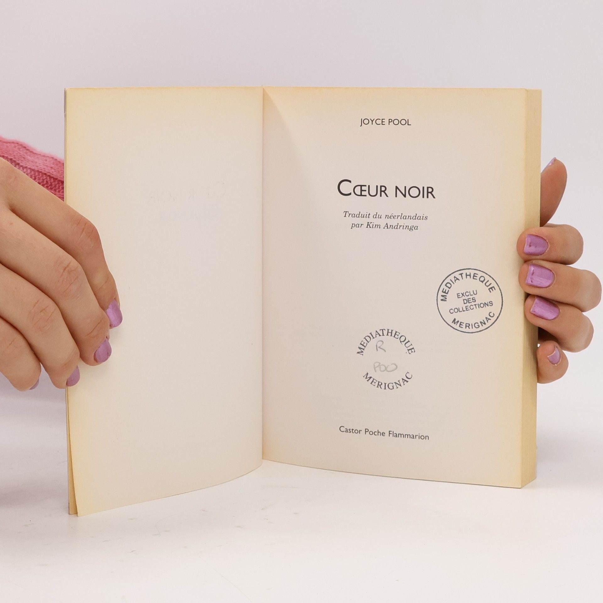 Joyce Pool Castor Poche: Coeur noir