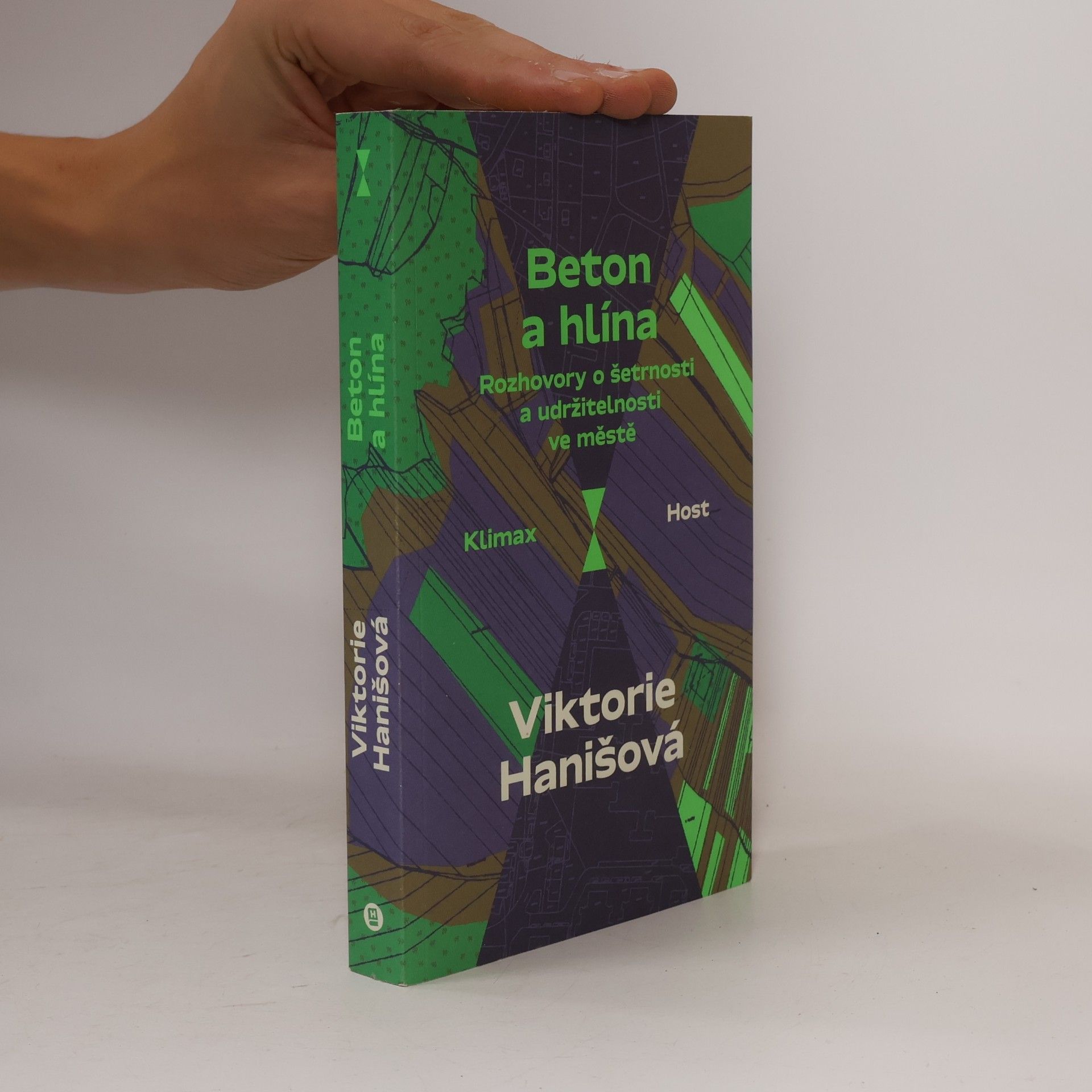 Viktorie Hanišová Beton a hlína