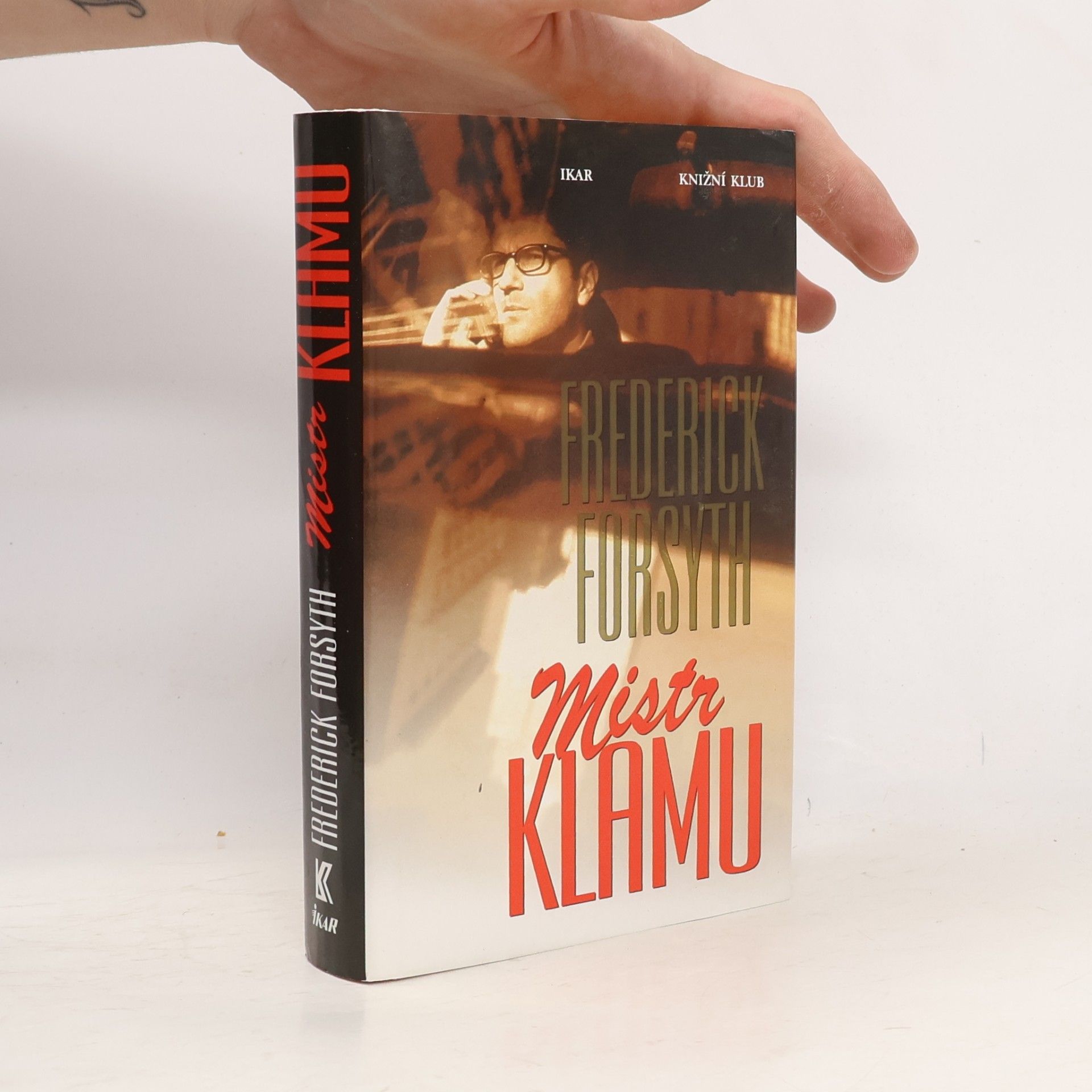 Frederick Forsyth Mistr klamu