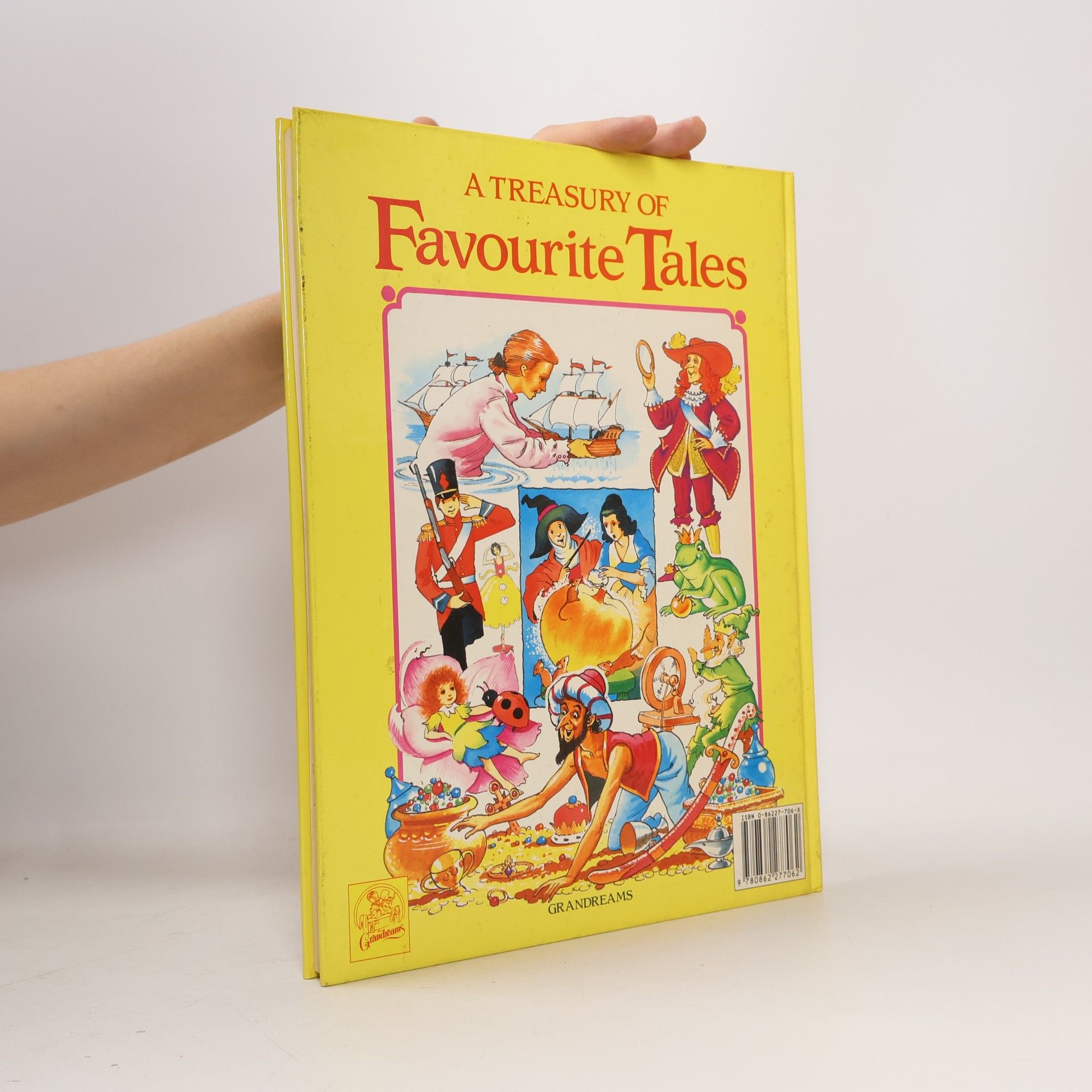 Ann McKie A Treasury of Favourite Tales
