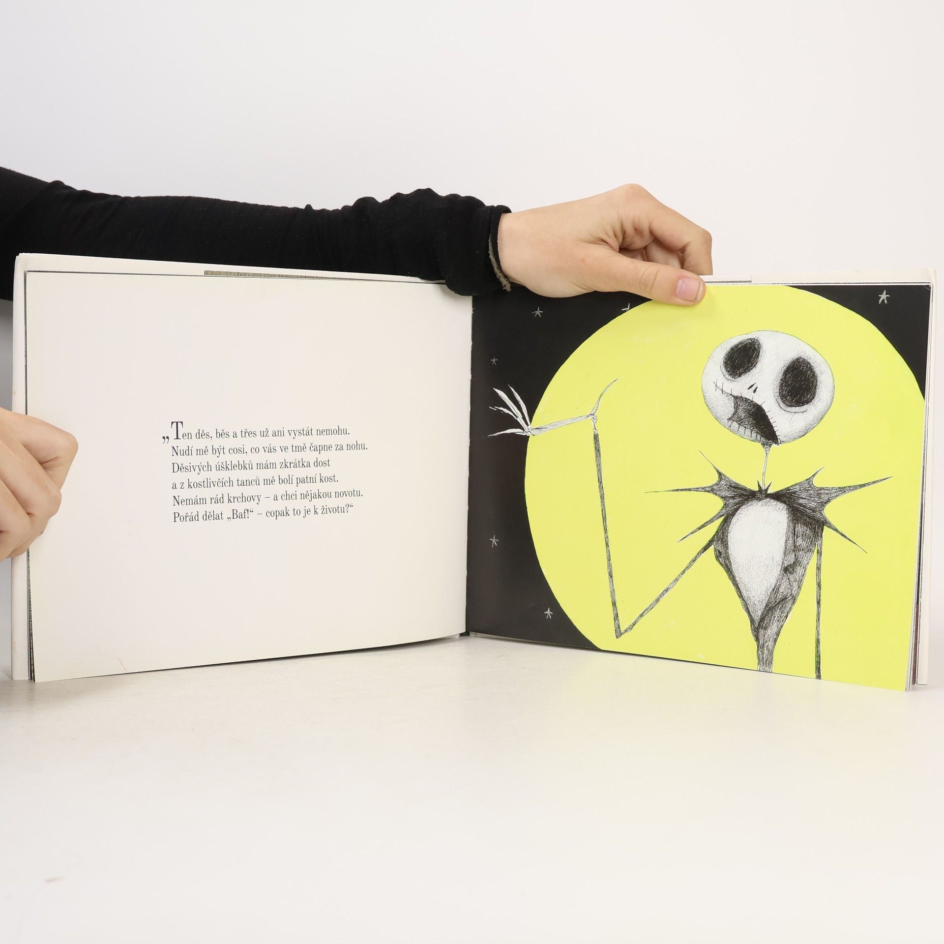 Tim Burton Můra noční, předvánoční