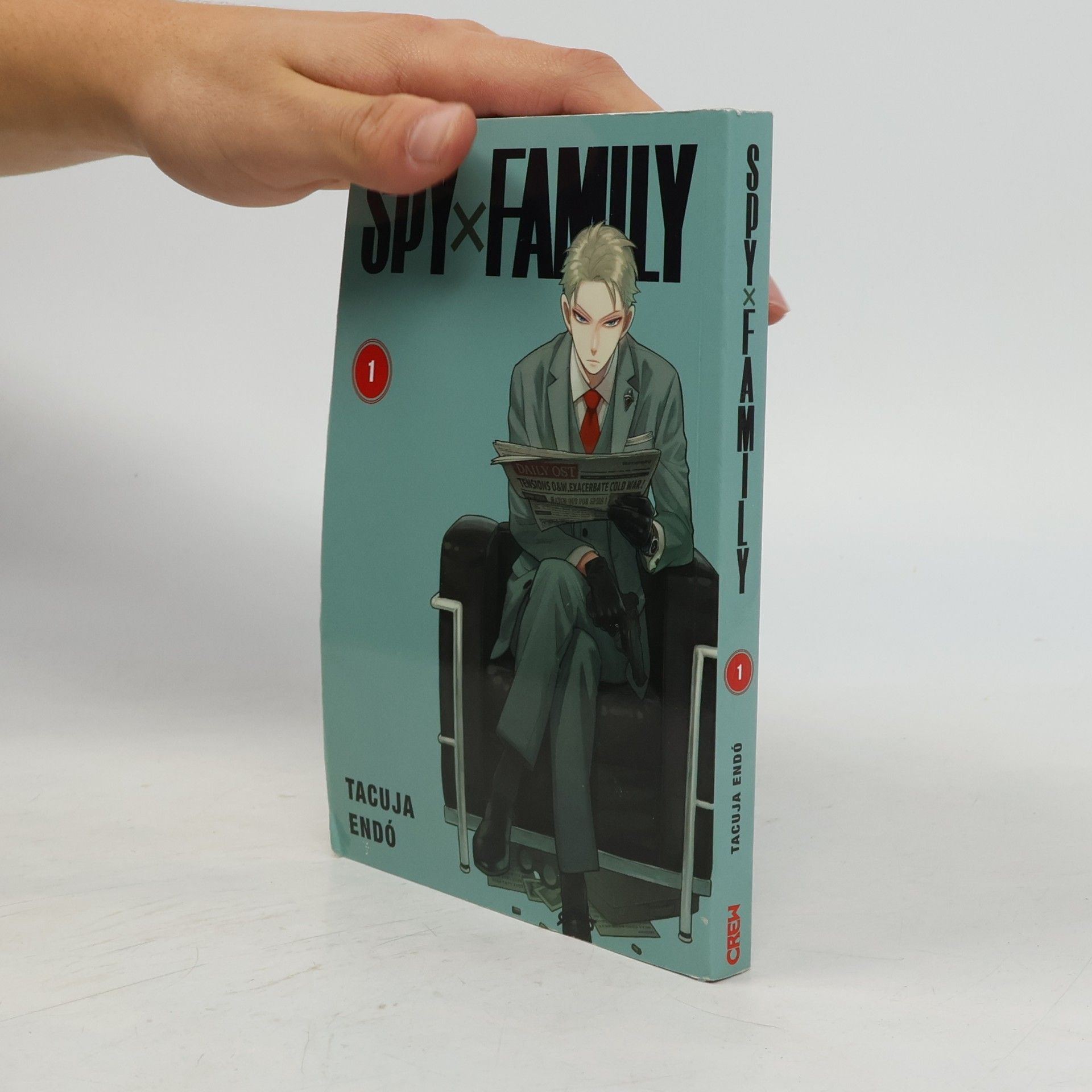 Tacuja Endó Spy x Family 1