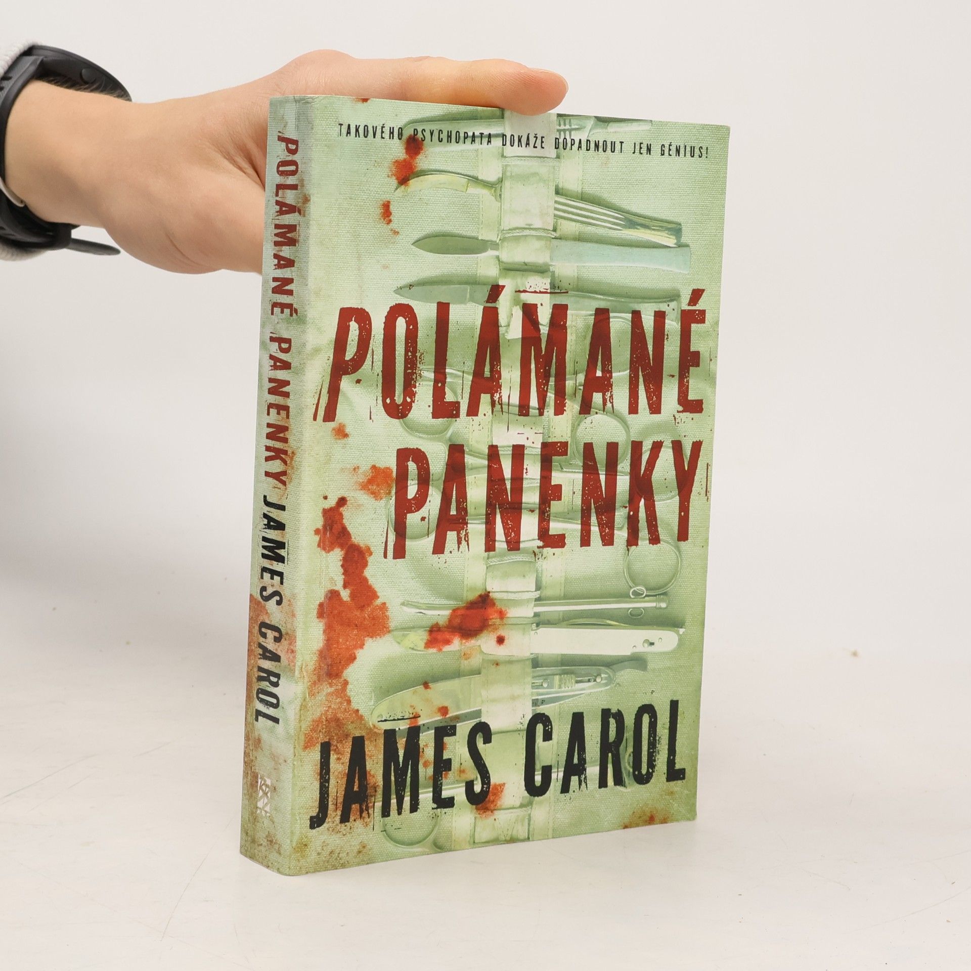 James Carol Polámané panenky