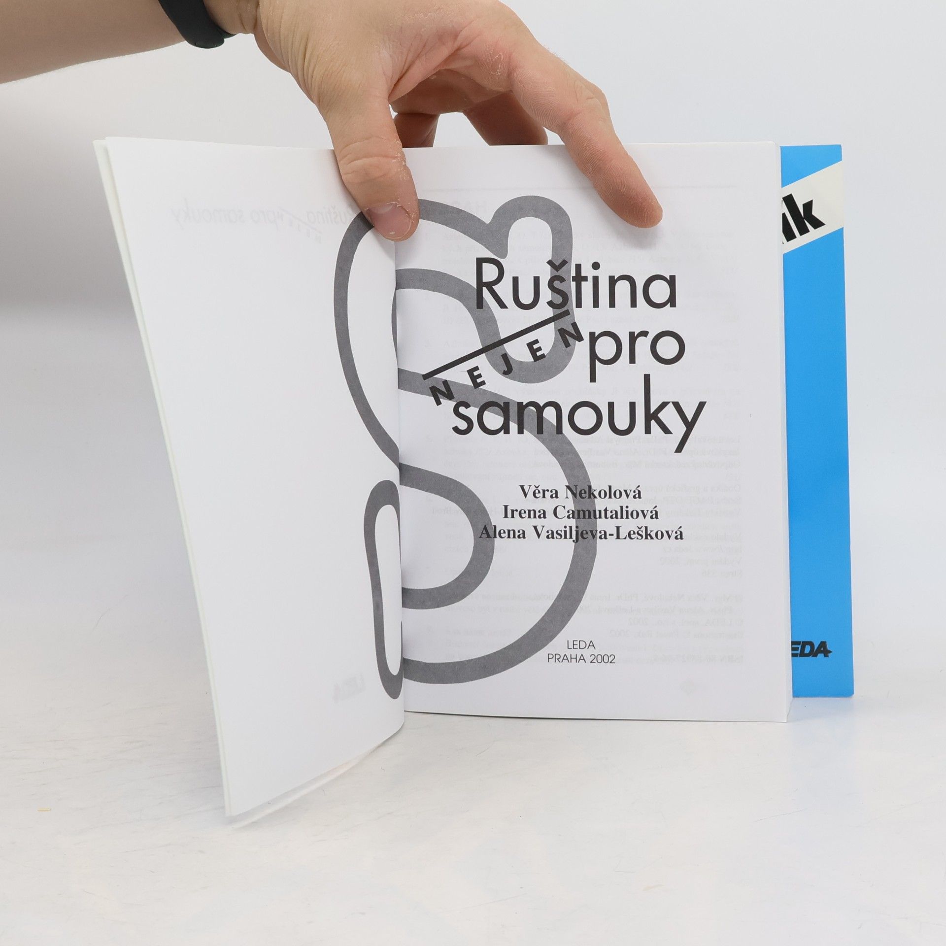 Věra Nekolová Ruština nejen pro samouky. Učebnice + Klíč, slovník