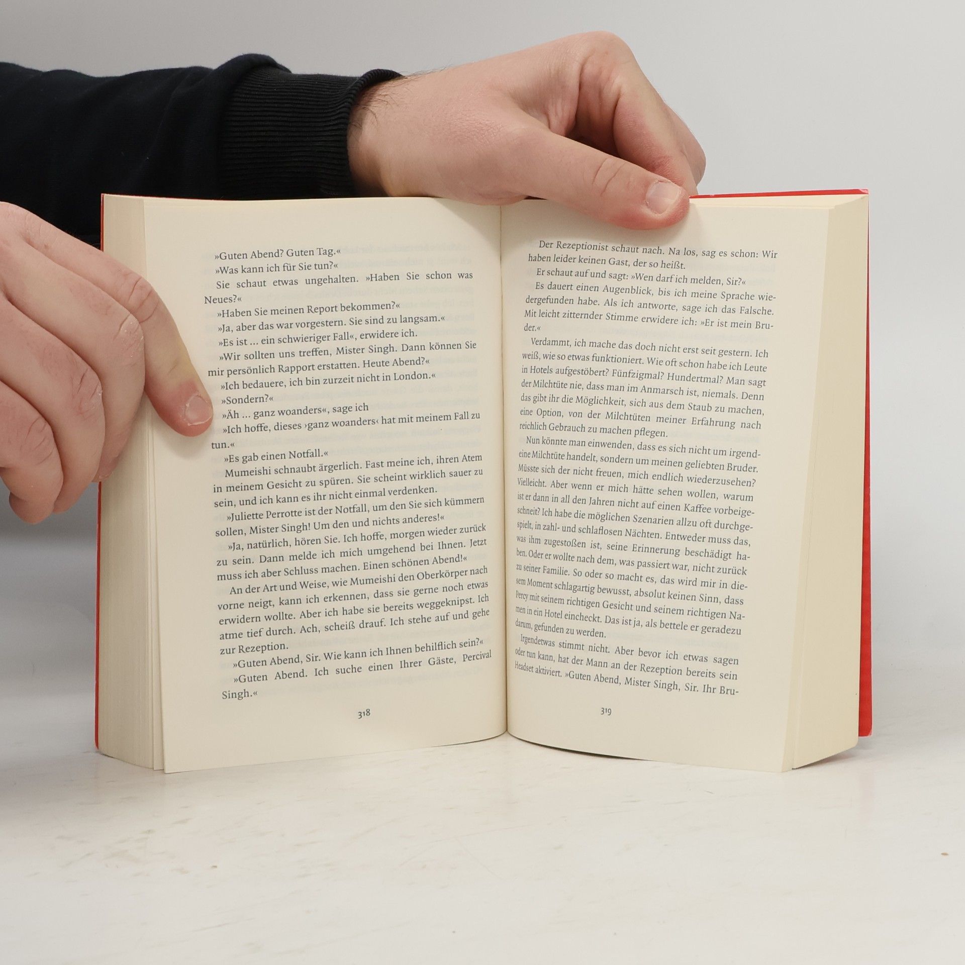 Tom Hillenbrand Hologrammatica