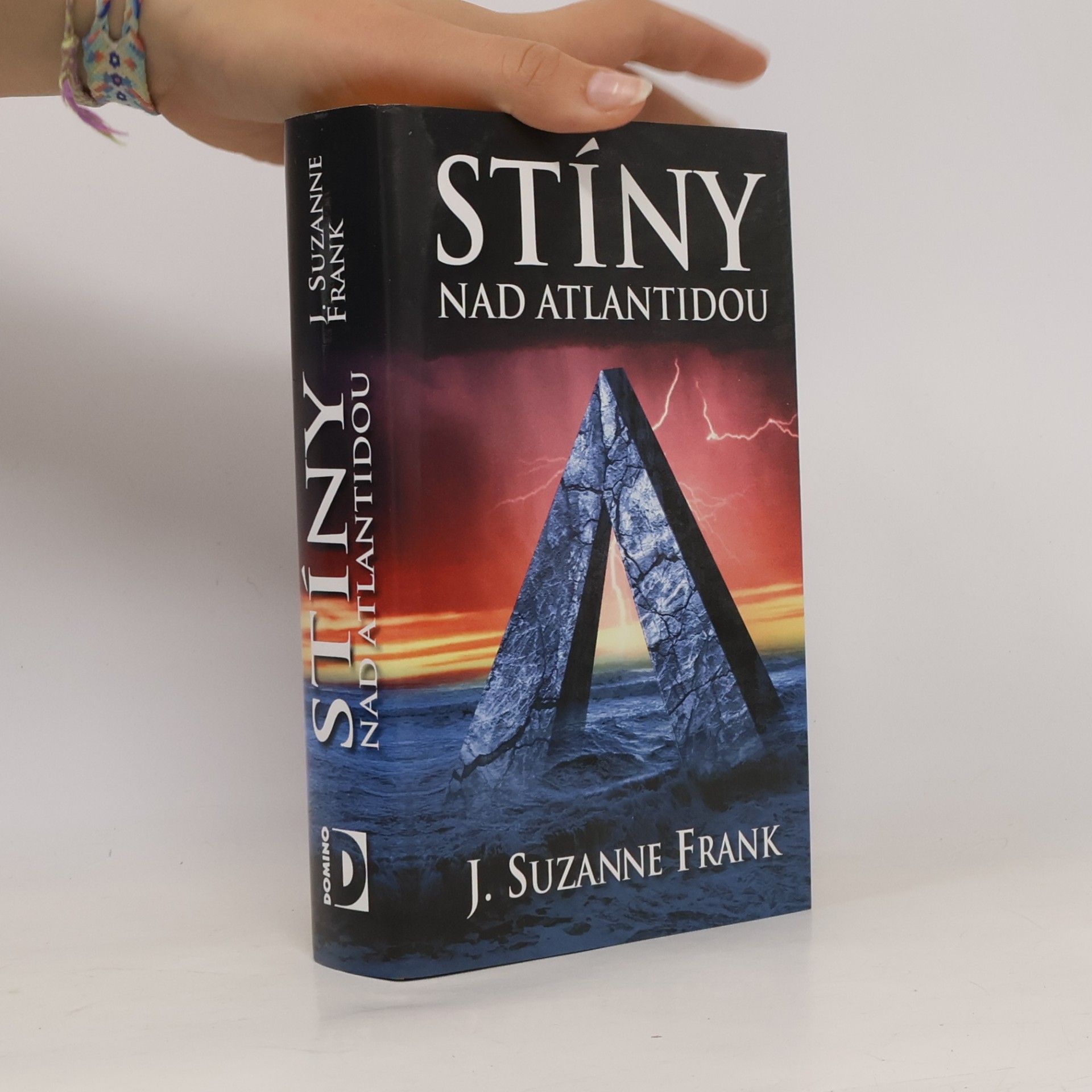 J. Suzanne Frank Stíny nad Atlantidou