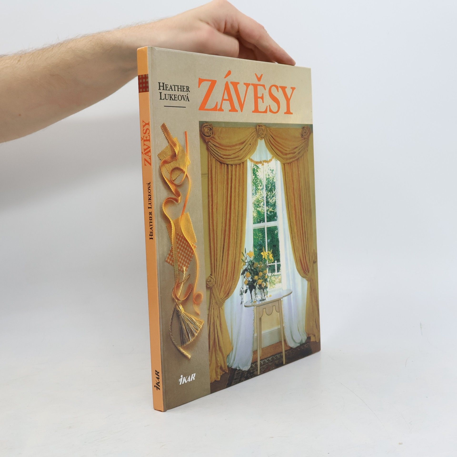 Heather Luke Závěsy