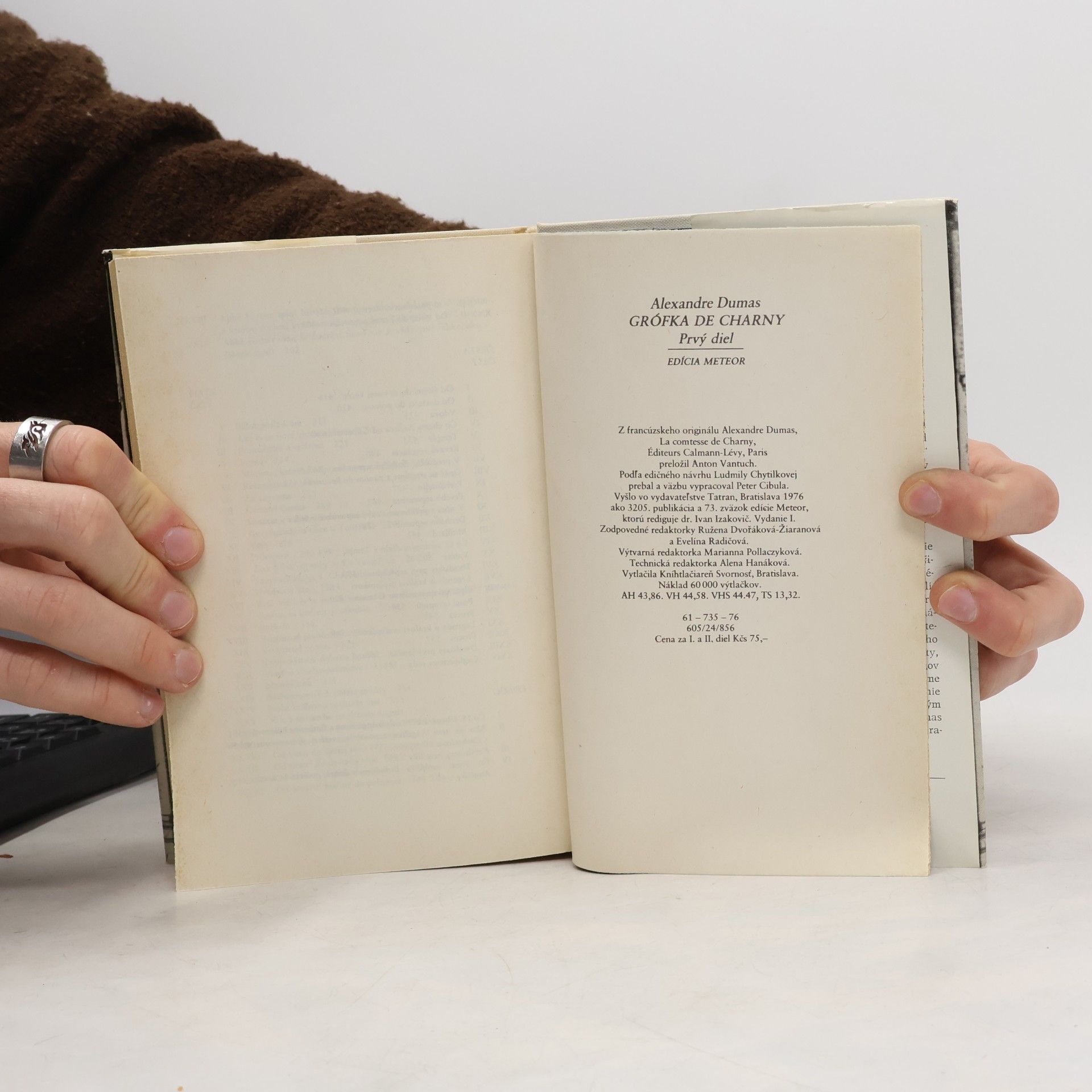 Alexandre Dumas der Ältere Grófka de Charny I.