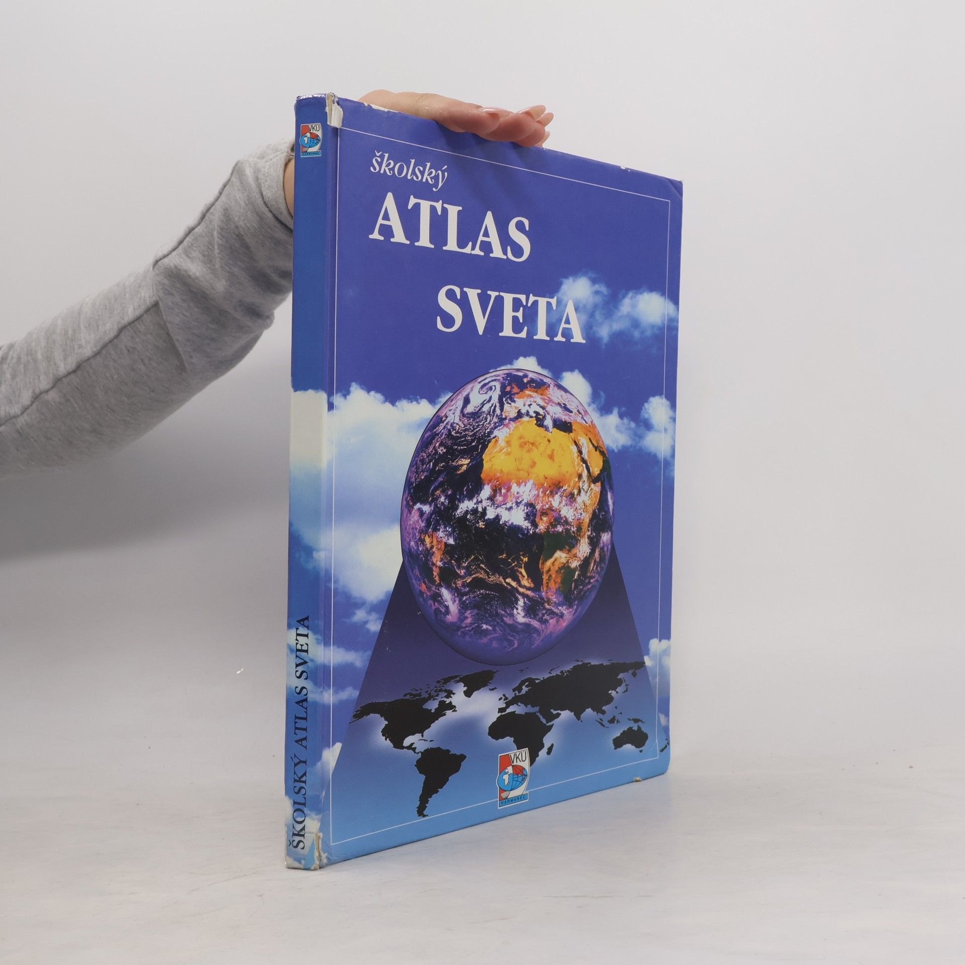 kolektiv Školský atlas sveta