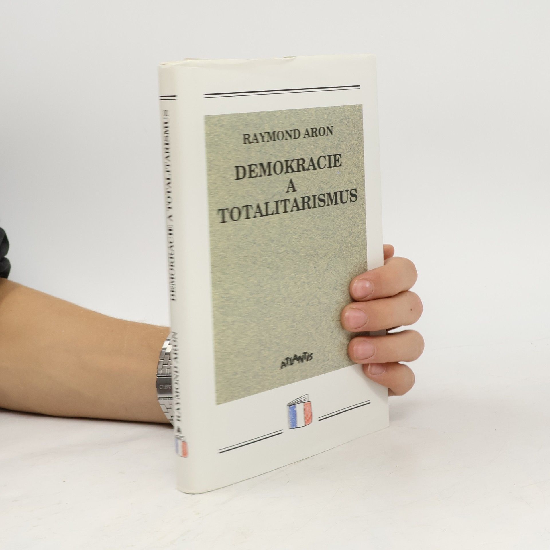 Demokracie a totalitarismus