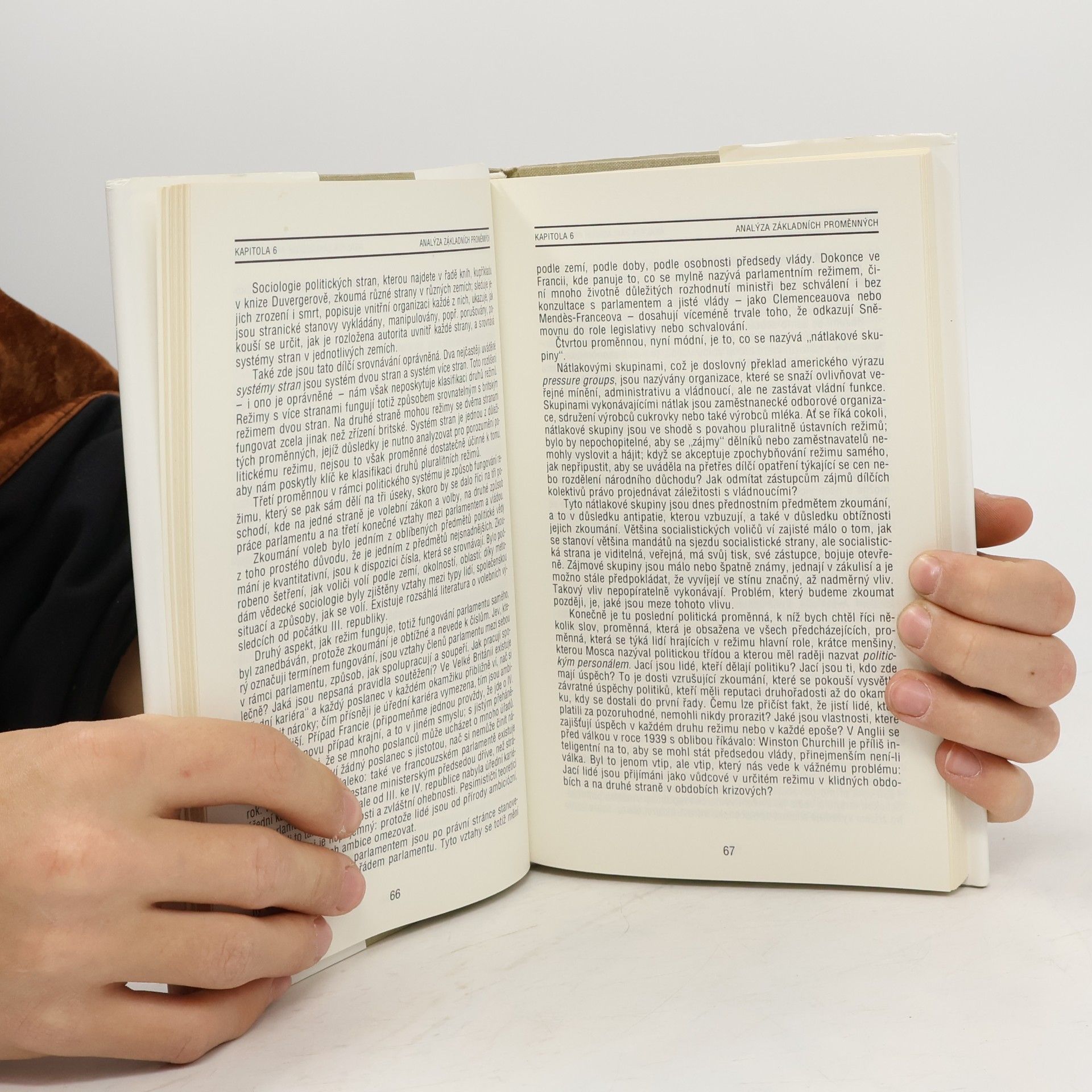 Raymond Aron Demokracie a totalitarismus