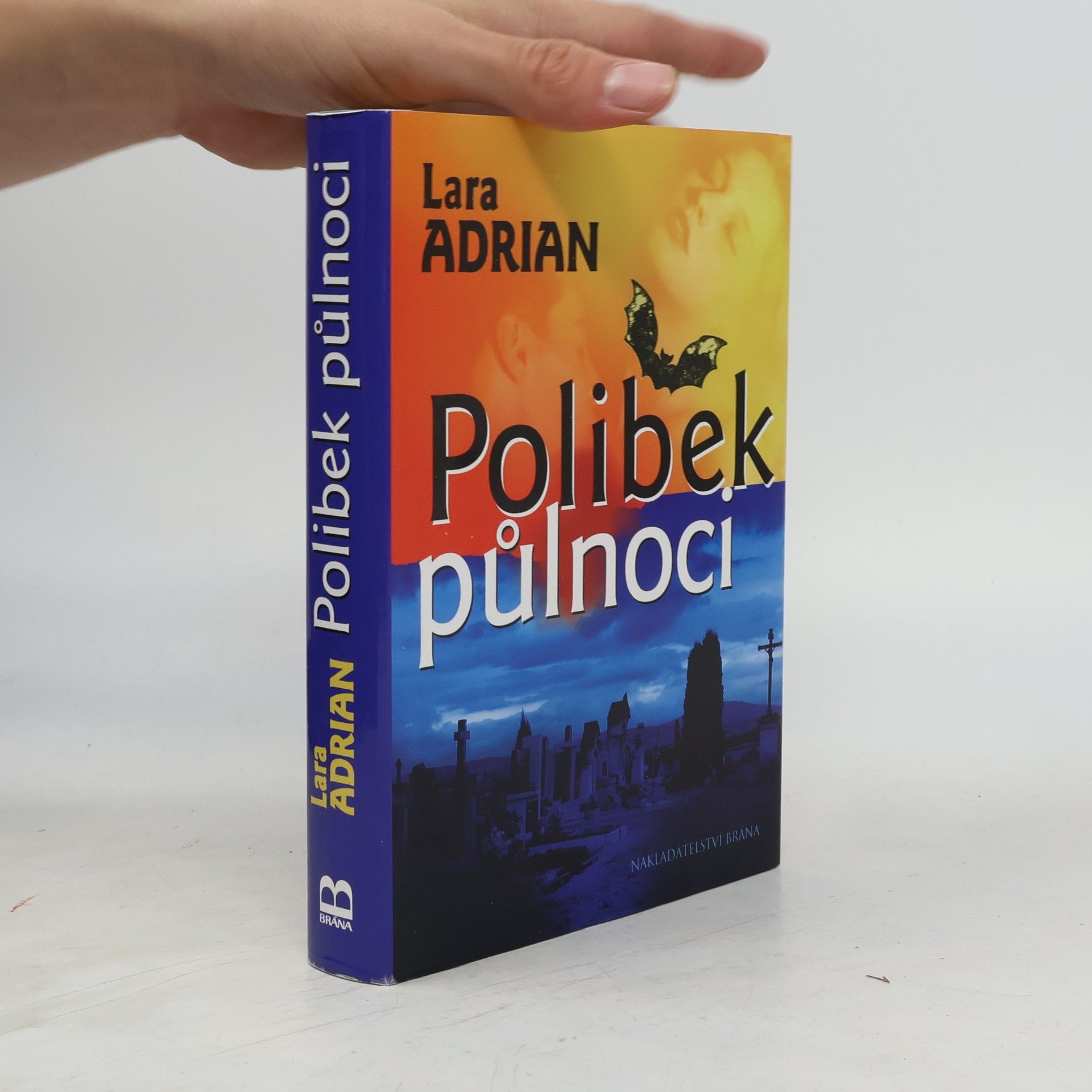 Lara Adrian Polibek půlnoci