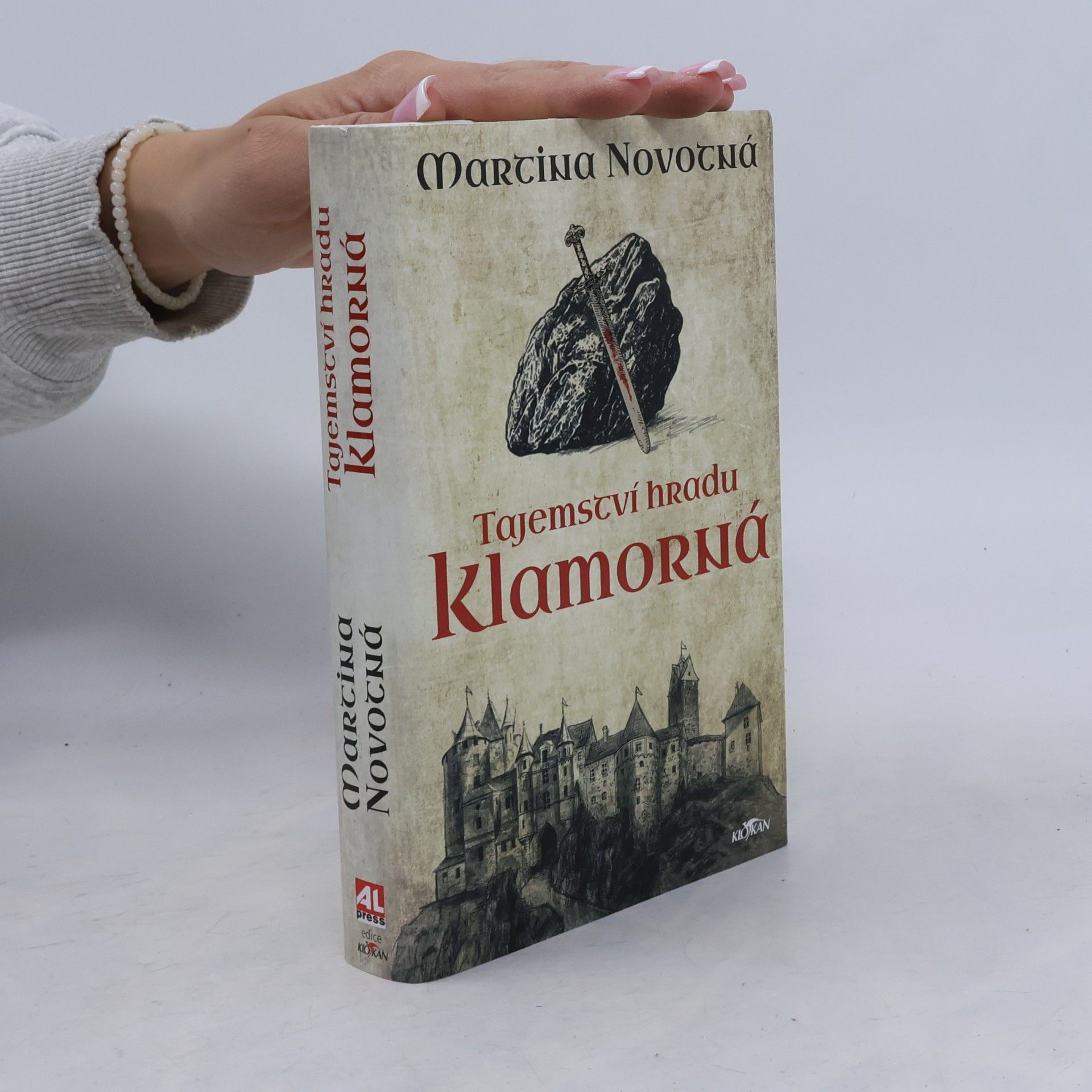 Tajemství hradu Klamorná
