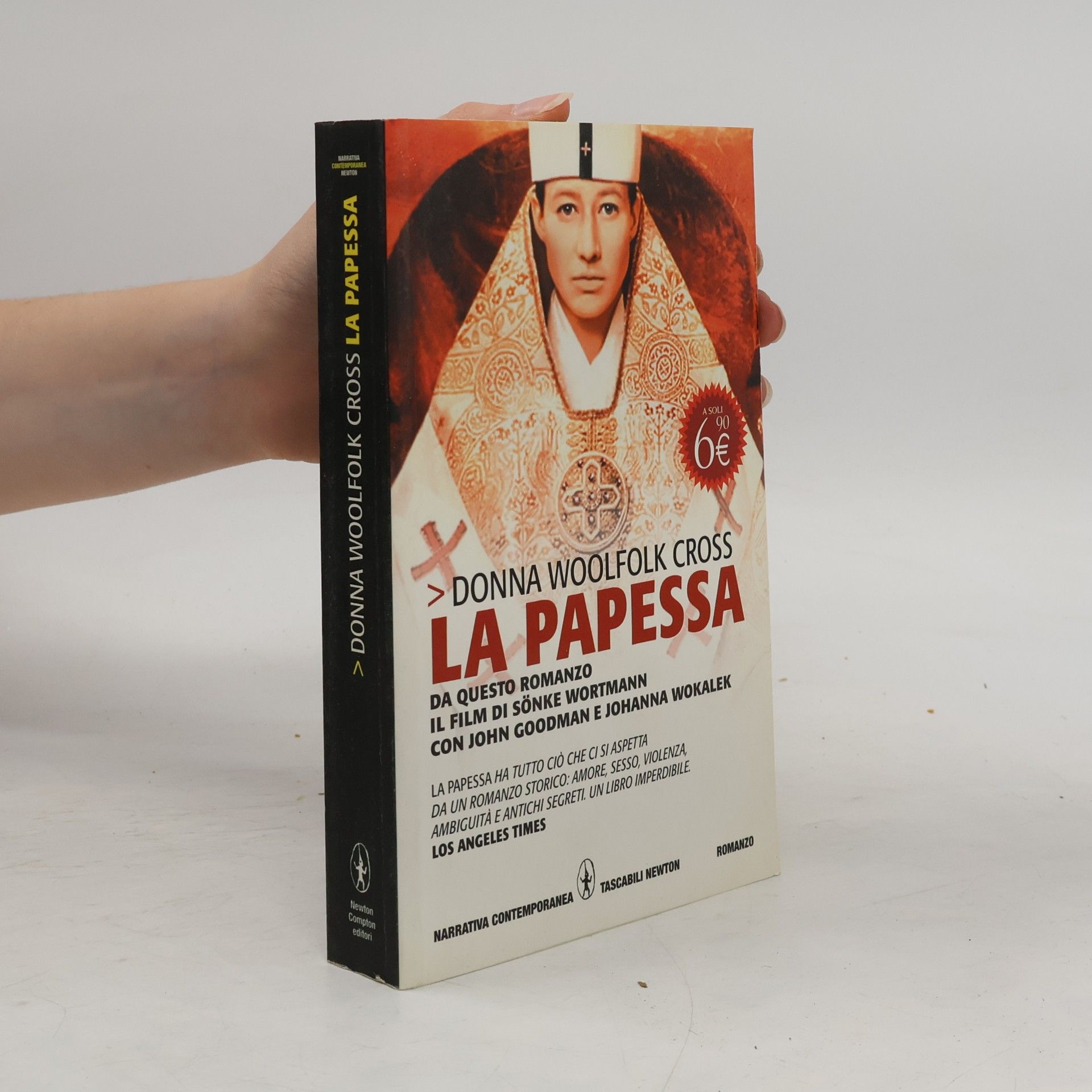 Donna Woolfolk Cross La papessa