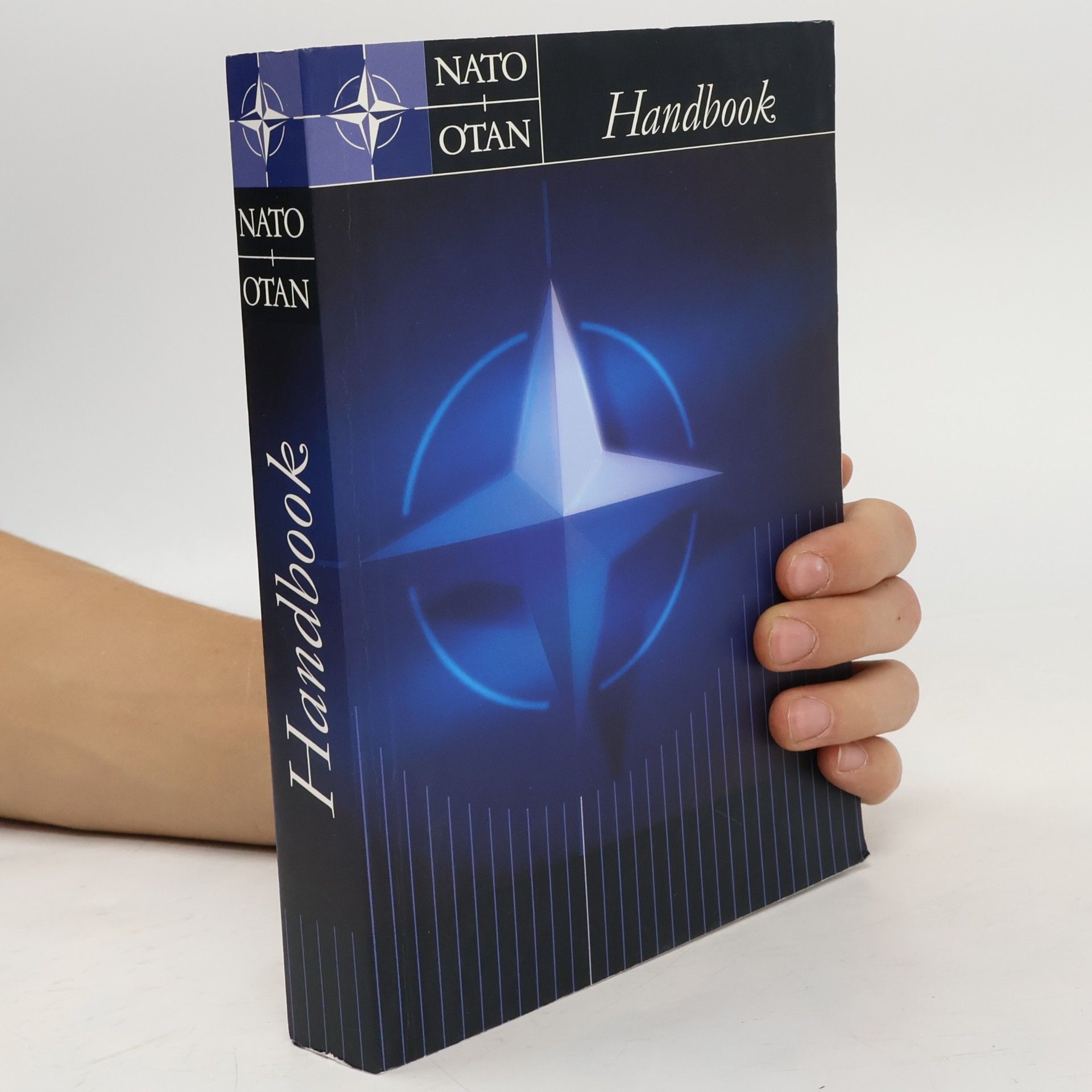 Autorenkollektiv NATO handbook