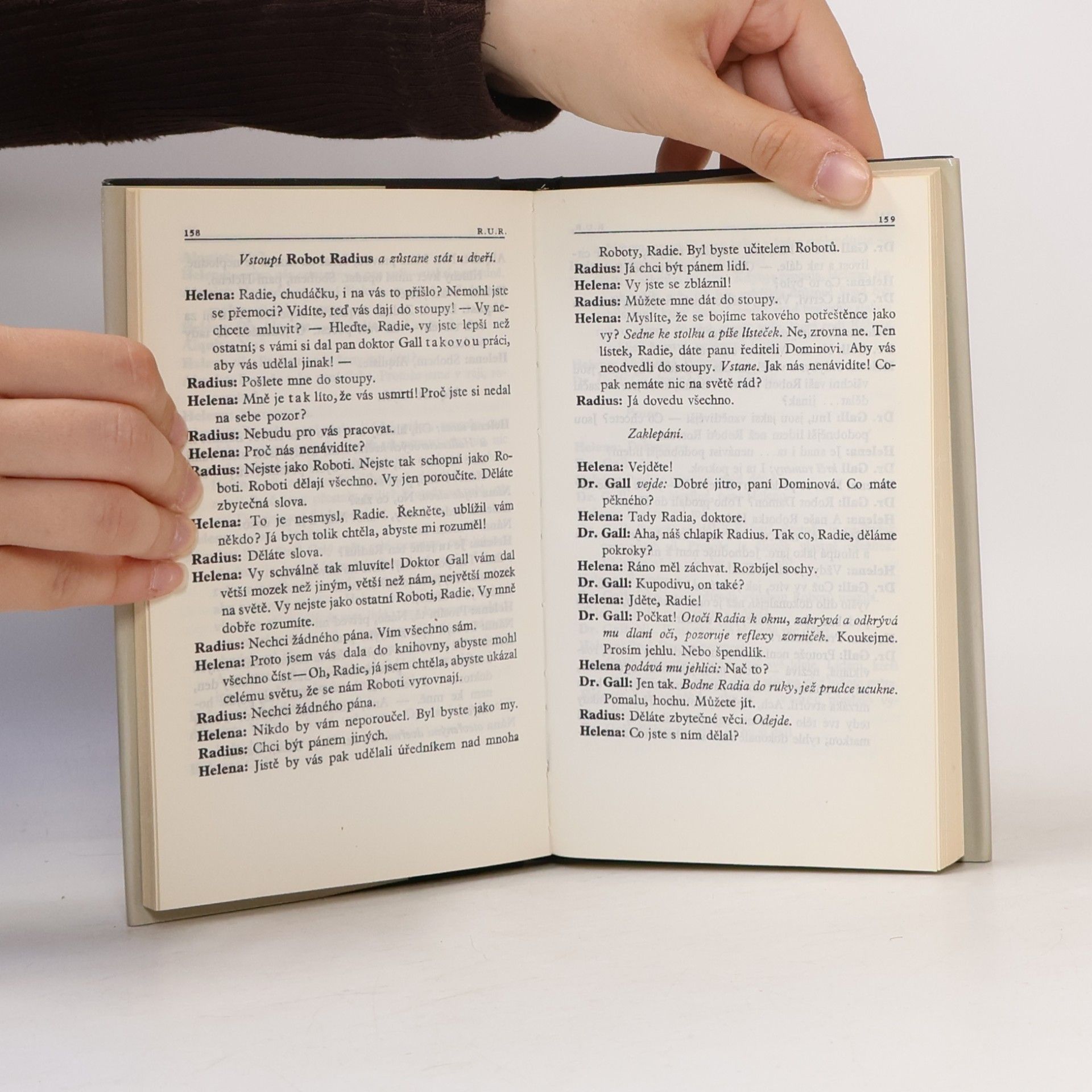 Karel Čapek Loupežník. R.U.R. Bílá nemoc