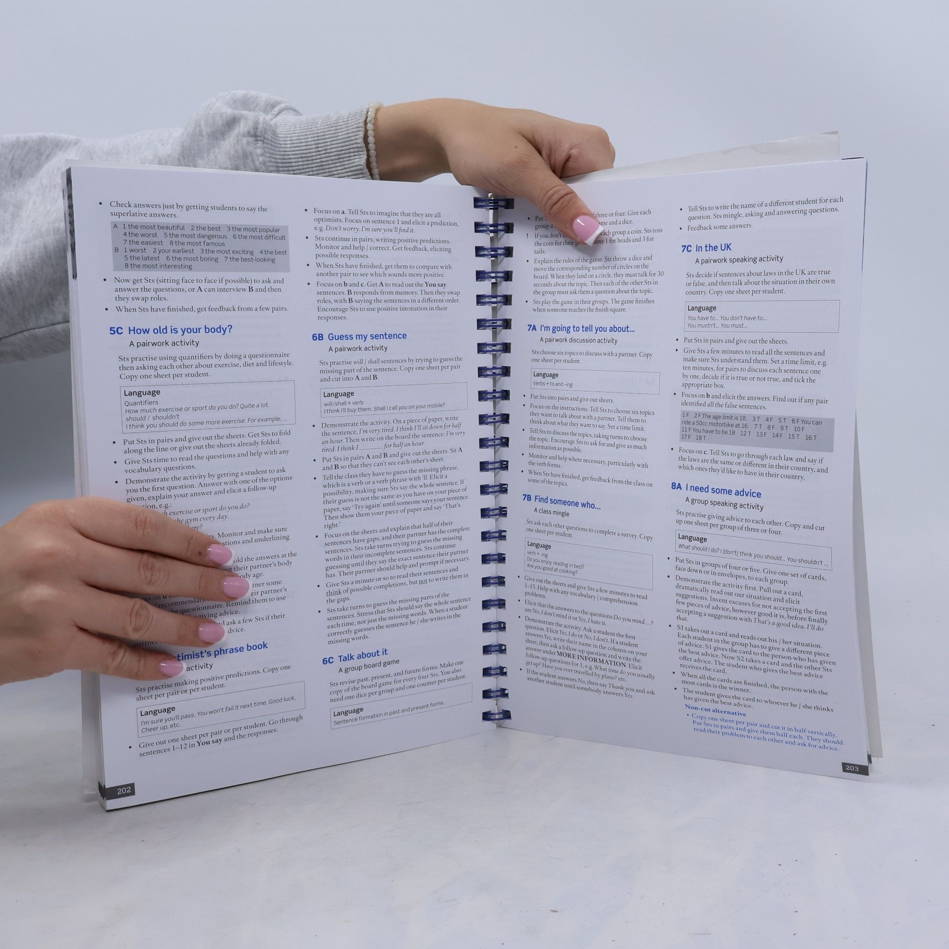 Clive Oxeden English File Pre-intermediate Teacher´s Book with Test and Assessment CD-ROM (3rd)