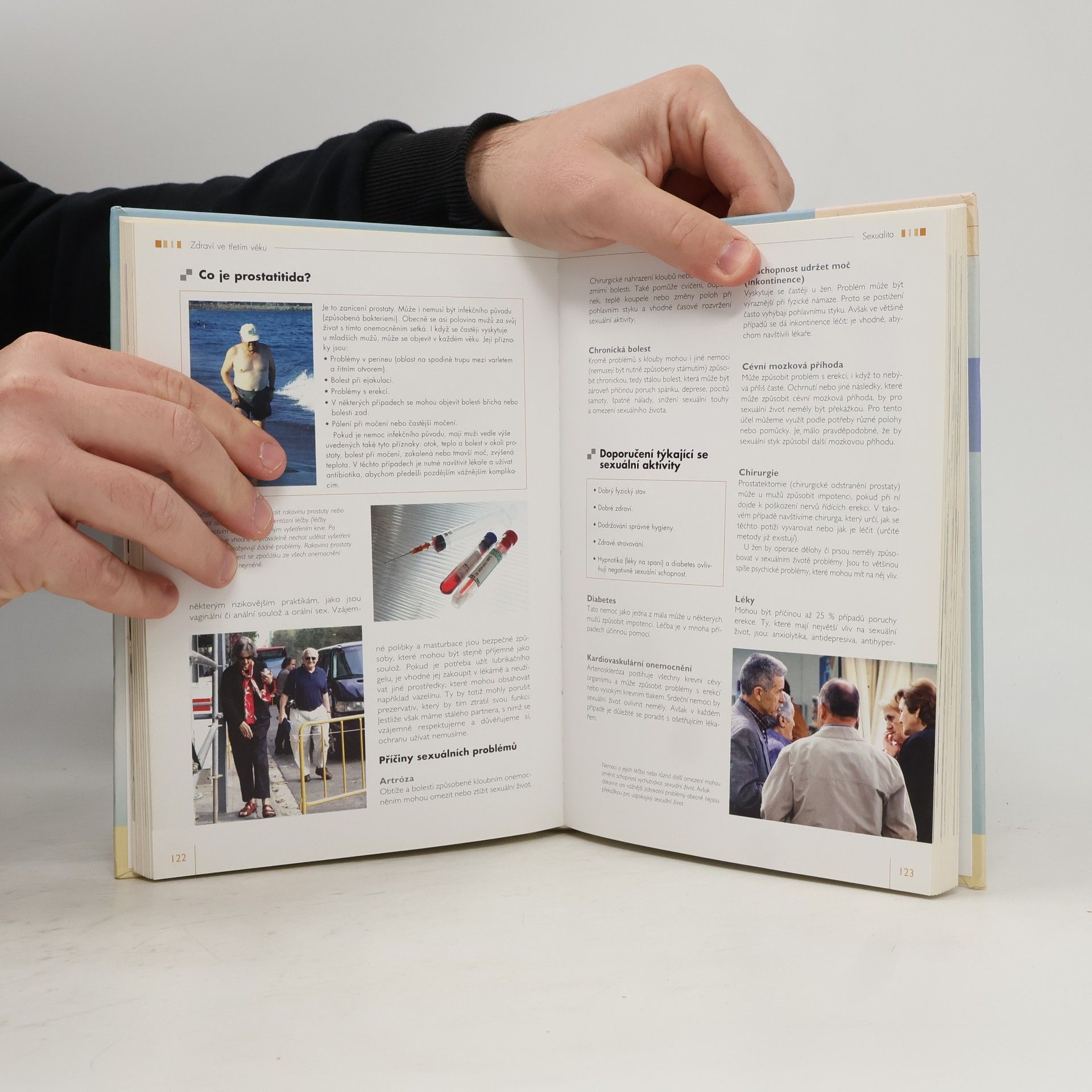 Autorenkollektiv Třetí věk - Rodinná encyklopedie zdraví