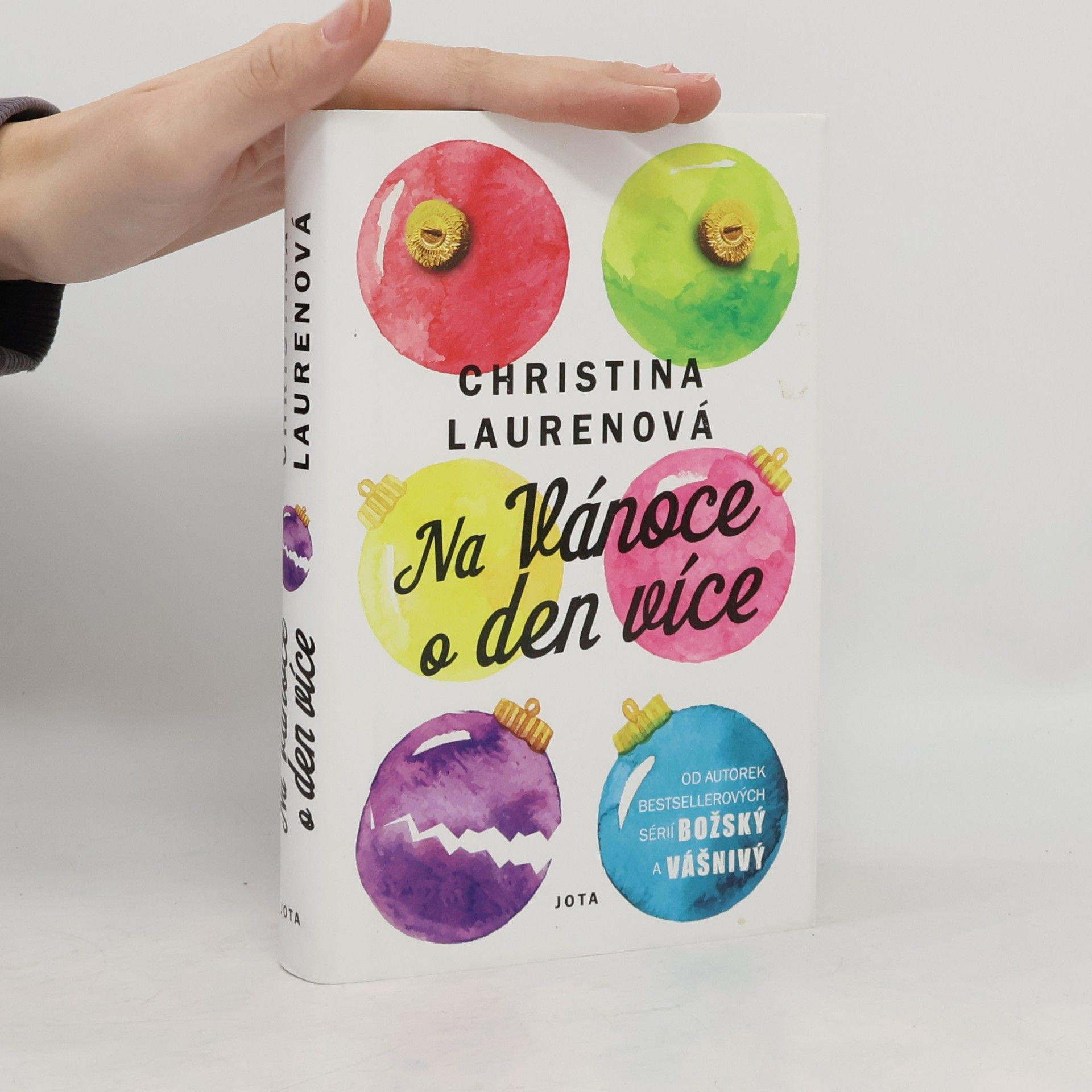 Christina Lauren Na Vánoce o den více